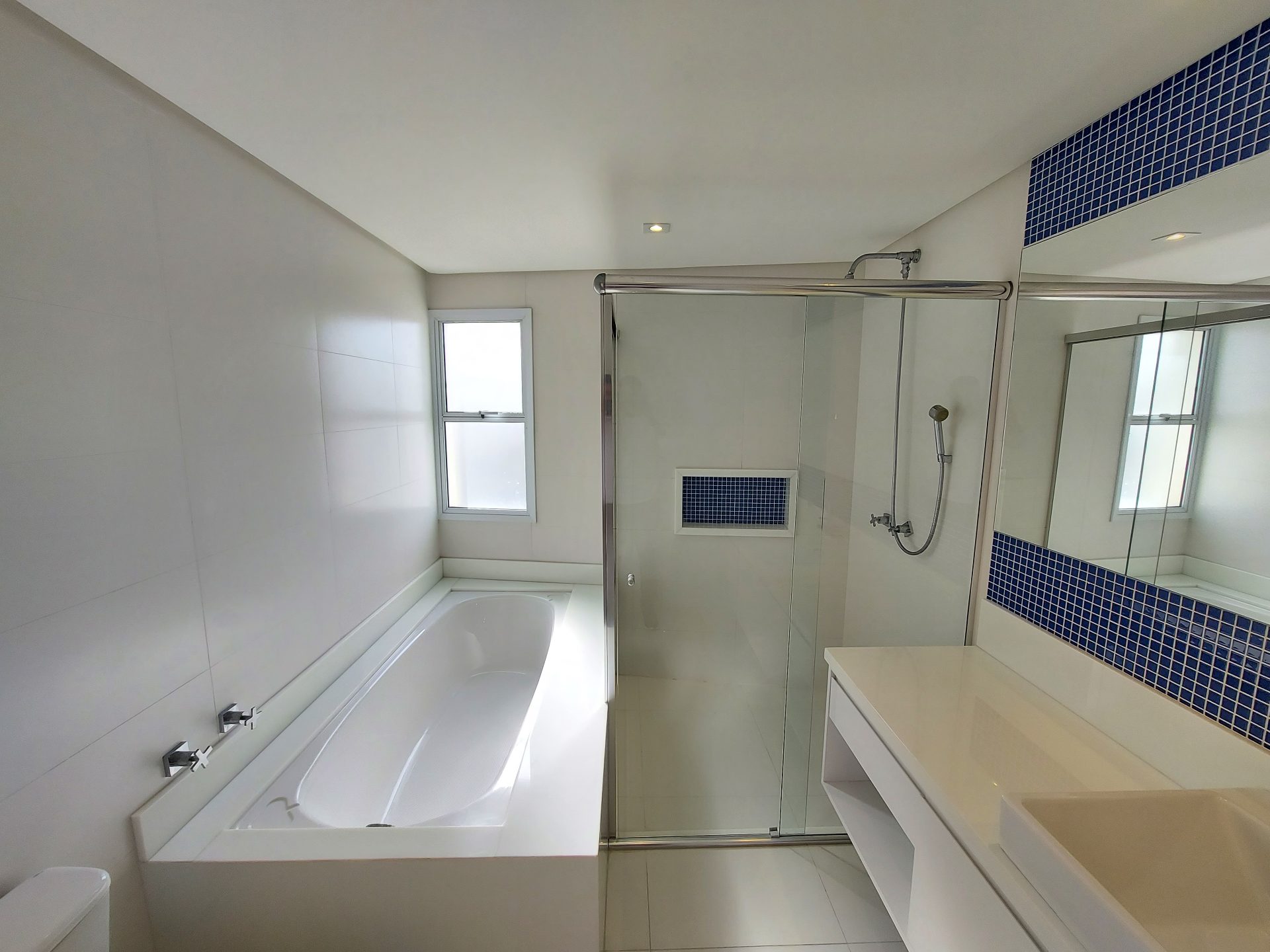 Cobertura vista mar, quartos, 2 vagas, Pitangueiras em Pitangueiras, Guarujá — foto 18