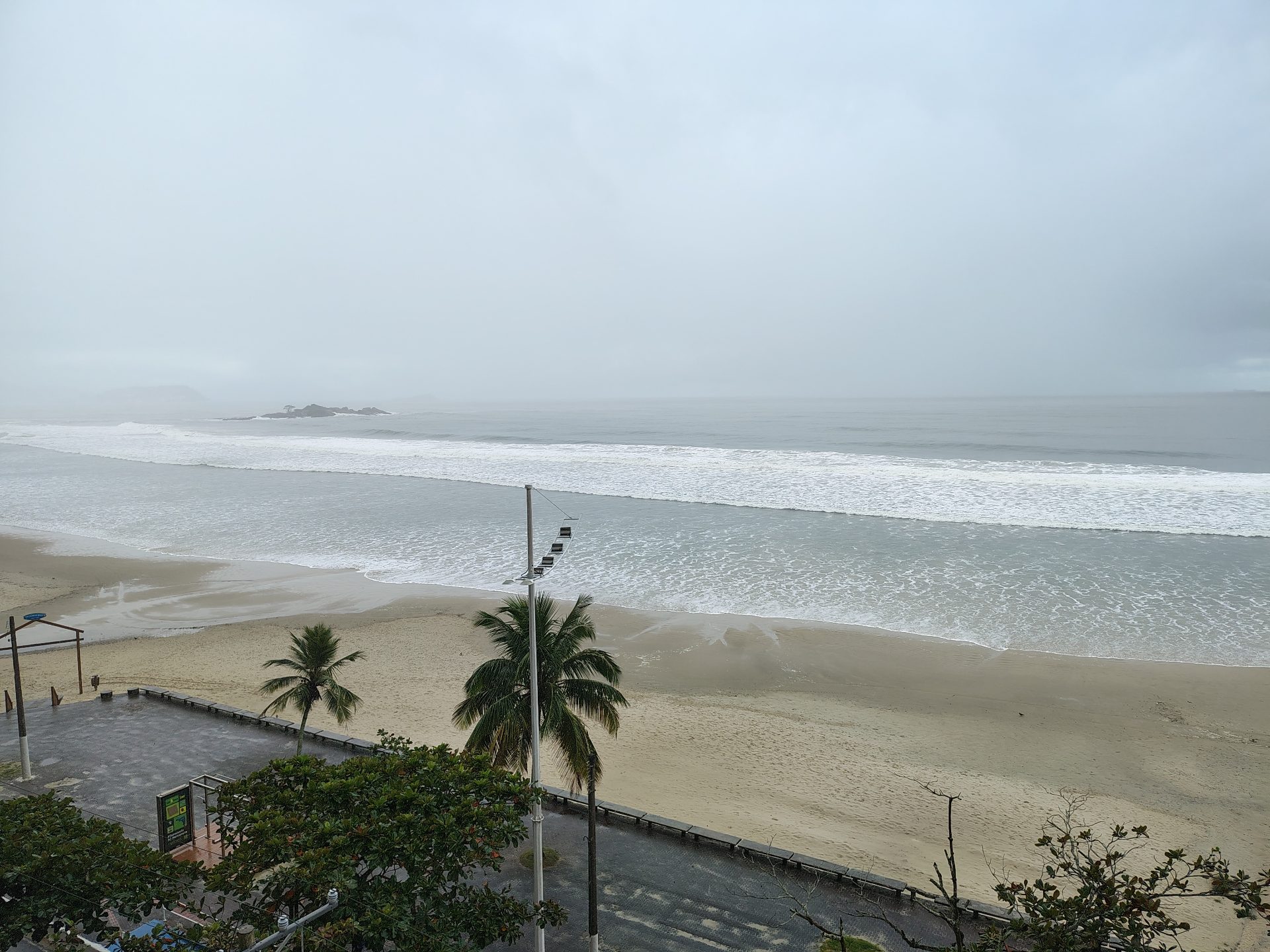 Apto 3 quartos, sacada, frente mar, 1 vaga, Pitangueiras em Pitangueiras, Guarujá — foto 5