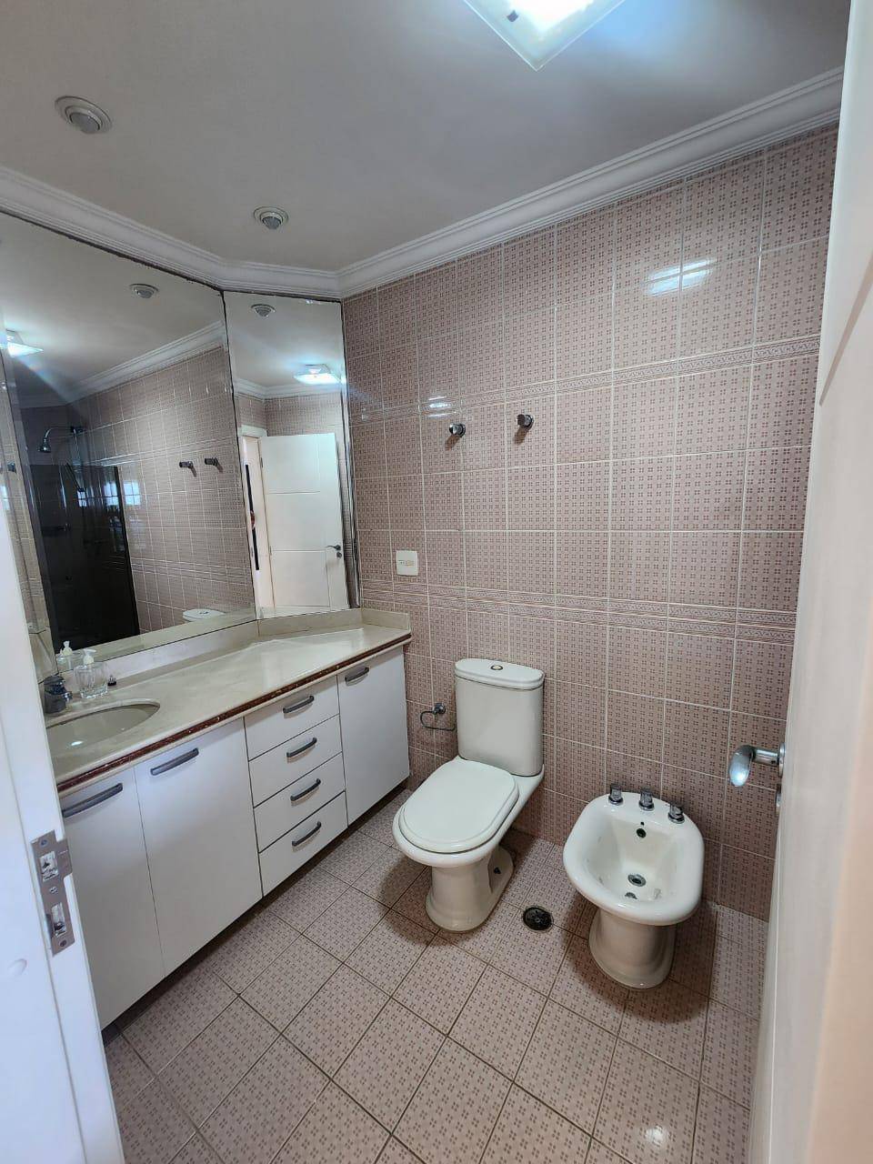 Apto 4 suítes, 3 vagas, piscina privativa, Astúrias 25 - Fotos em Jardim Astúrias, Guarujá — foto 16