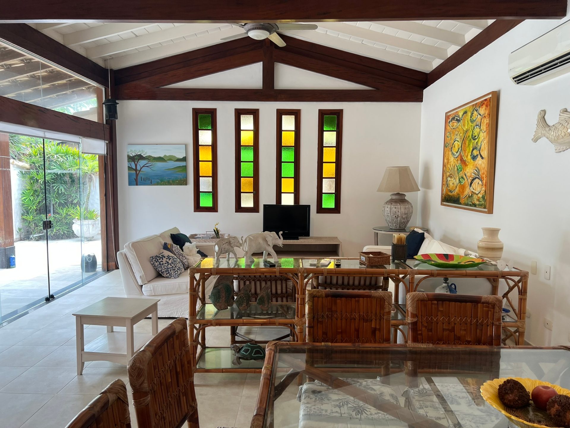 Casa térrea, frente praia Enseada, 4 suítes, 3 vagas em Enseada, Guarujá — foto 3