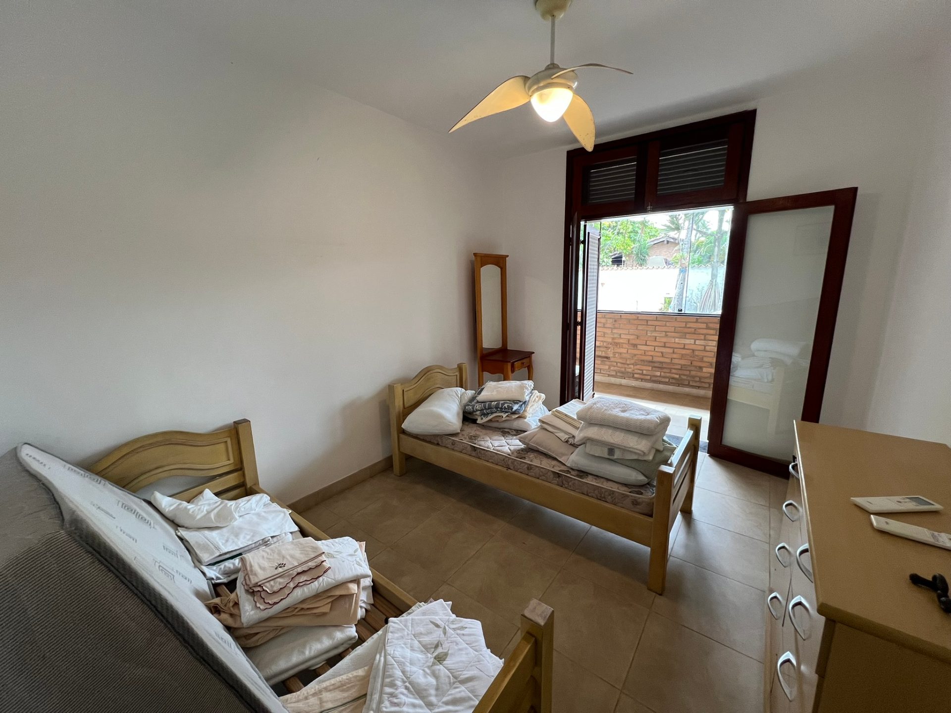 Casa térrea, frente praia Enseada, 4 suítes, 3 vagas em Enseada, Guarujá — foto 18