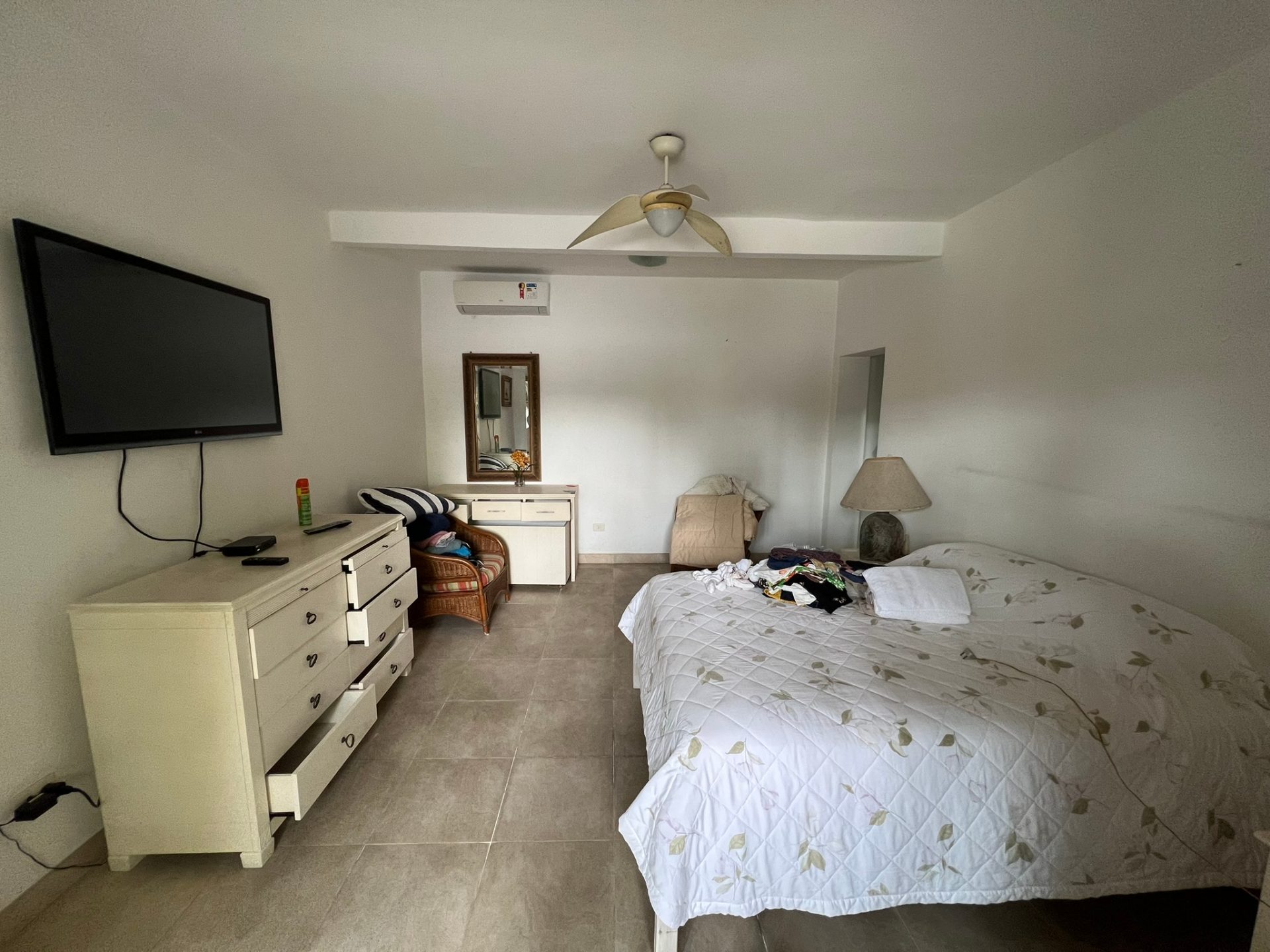 Casa térrea, frente praia Enseada, 4 suítes, 3 vagas em Enseada, Guarujá — foto 19