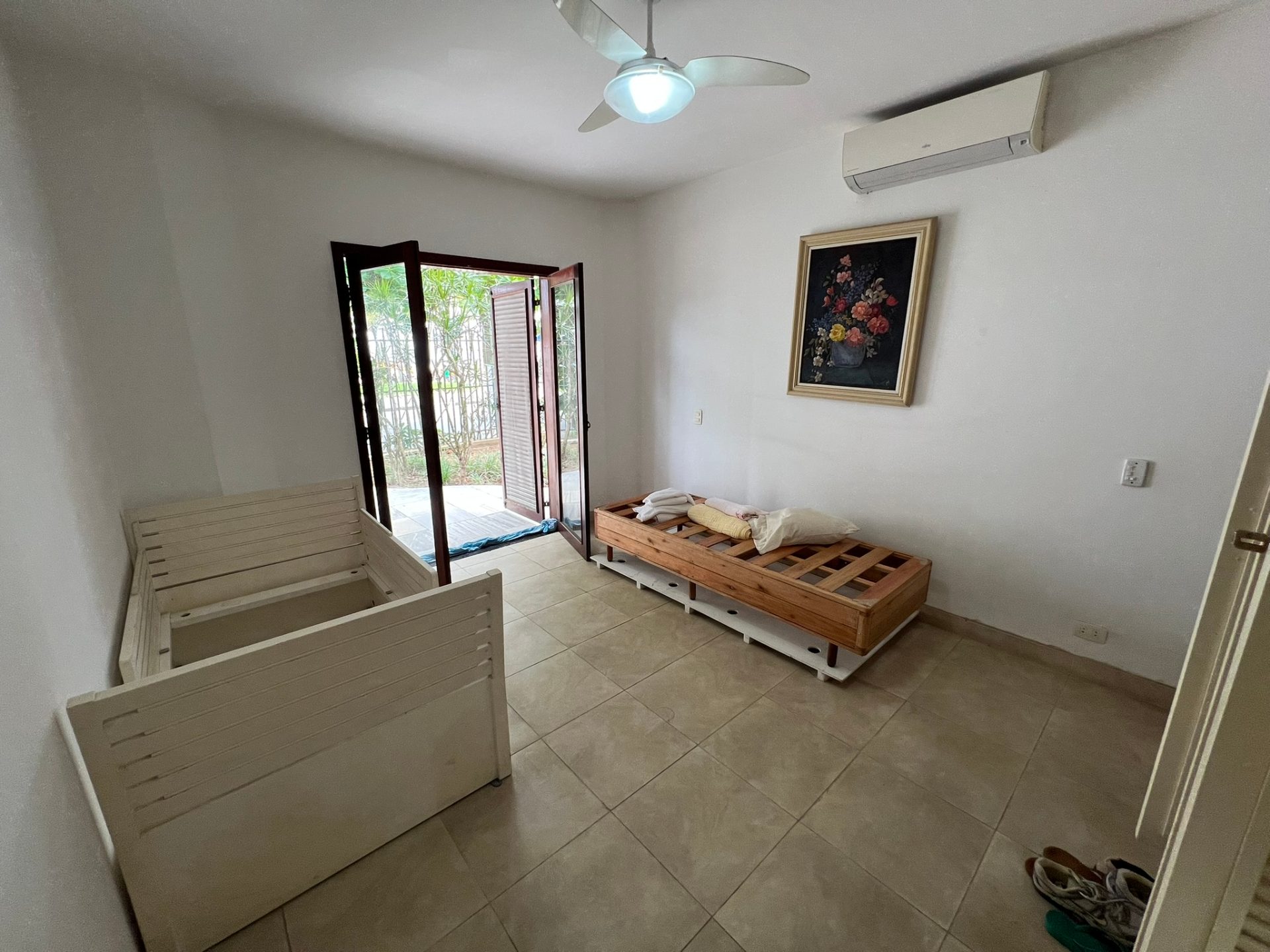 Casa térrea, frente praia Enseada, 4 suítes, 3 vagas em Enseada, Guarujá — foto 23