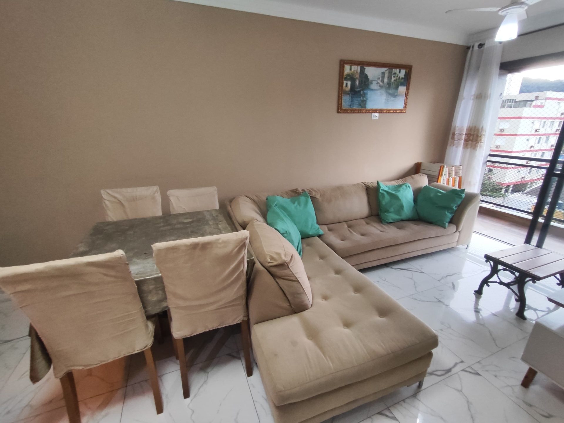 Apto reformado, 2 quartos, sacada, lazer, 1 vaga em Enseada, Guarujá — foto 5