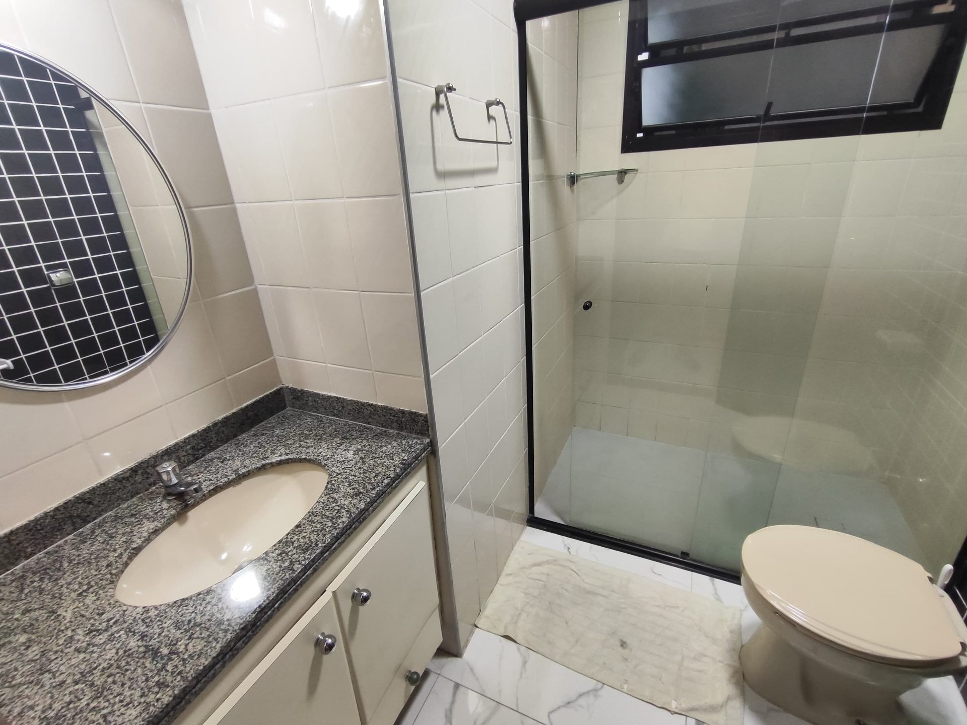 Apto reformado, 2 quartos, sacada, lazer, 1 vaga em Enseada, Guarujá — foto 11