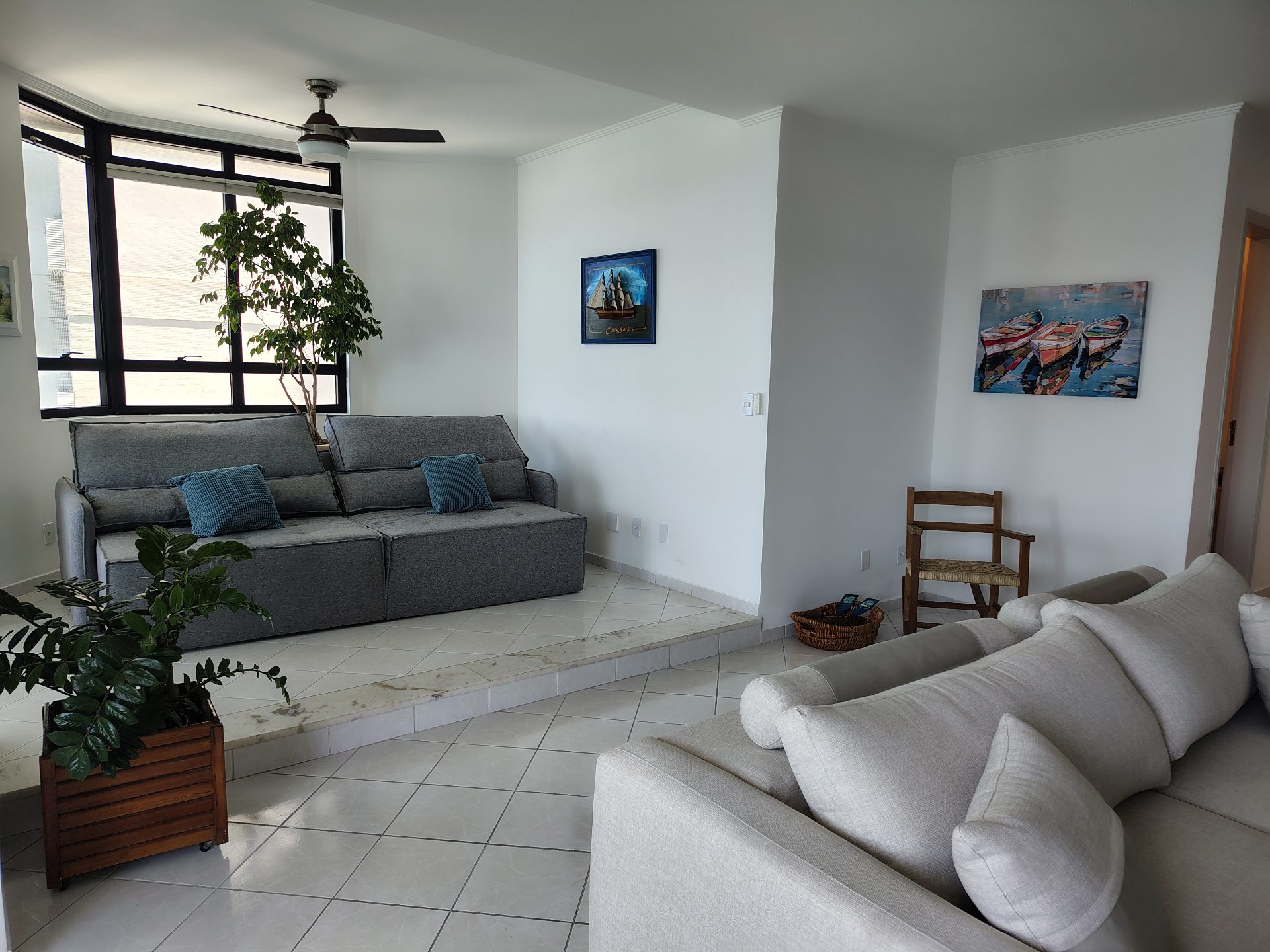 Apartamento totalmente reformado à venda no Morro do Maluf – Vista panorâmica para o mar no Guarujá em Pitangueiras, Guarujá — foto 2