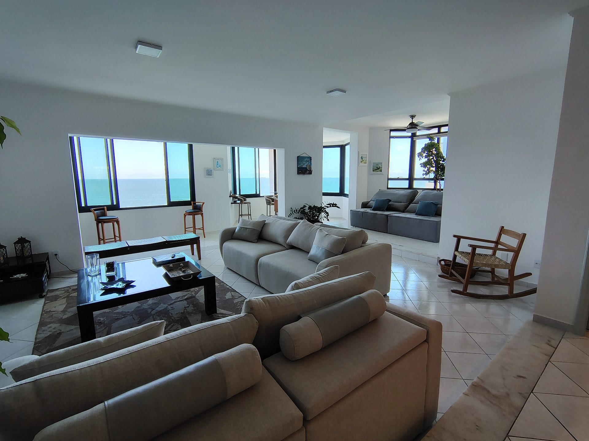 Apartamento totalmente reformado à venda no Morro do Maluf – Vista panorâmica para o mar no Guarujá em Pitangueiras, Guarujá — foto 7