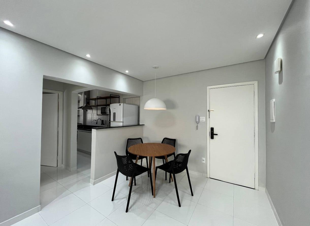Apartamento reformado à venda – Praia das Pitangueiras | Centro do Guarujá em Pitangueiras, Guarujá — foto 6