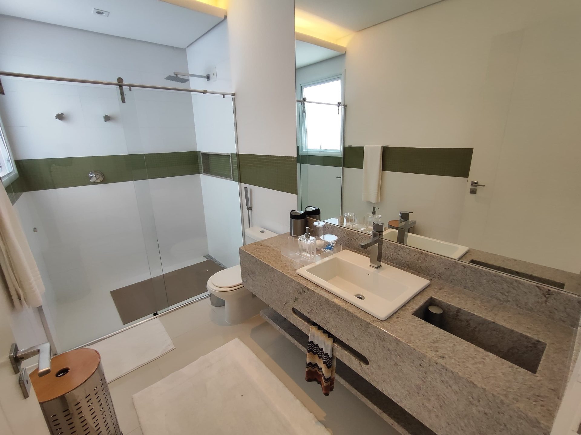 Casa de Condomínio com 7 quartos, Jardim Acapulco, Guarujá  em Jardim Acapulco, Guarujá — foto 75