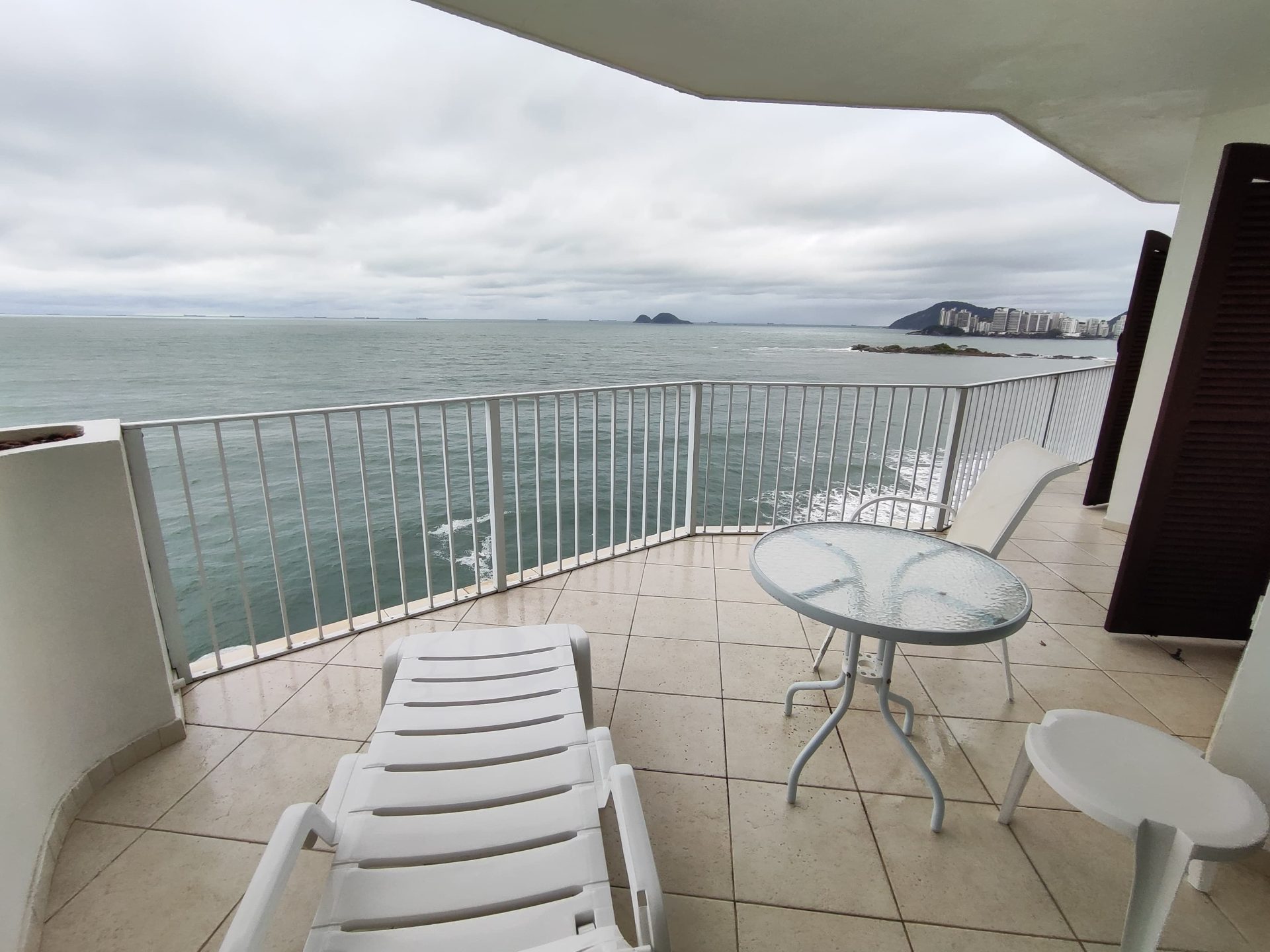 Apto 3 quartos, frente mar, sacada em Pitangueiras, Guarujá — foto 10