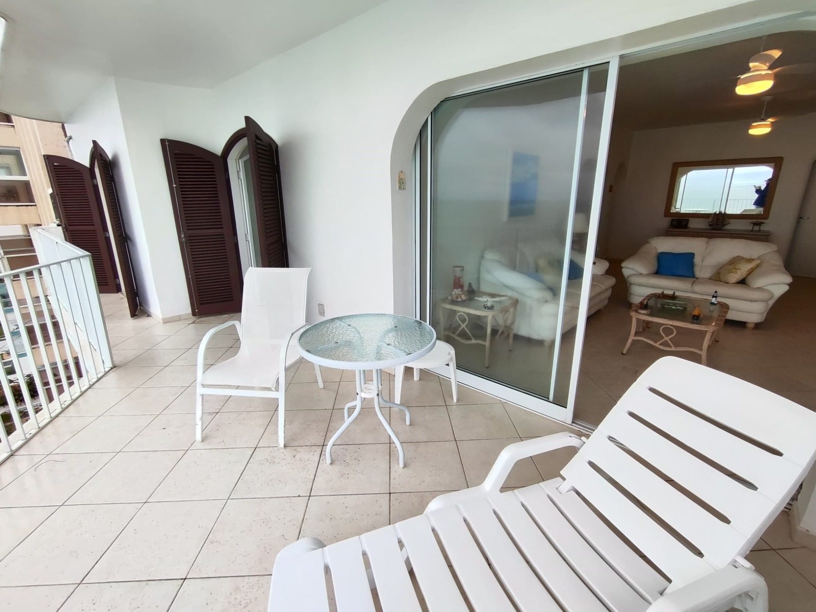 Apto 3 quartos, frente mar, sacada em Pitangueiras, Guarujá — foto 6