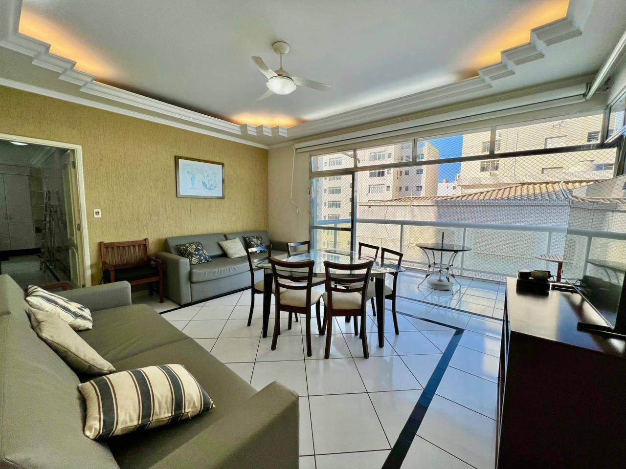 Vista Mar e Conforto | Apto Reformado com 3 Quartos em Pitangueiras em Pitangueiras, Guarujá — foto 3