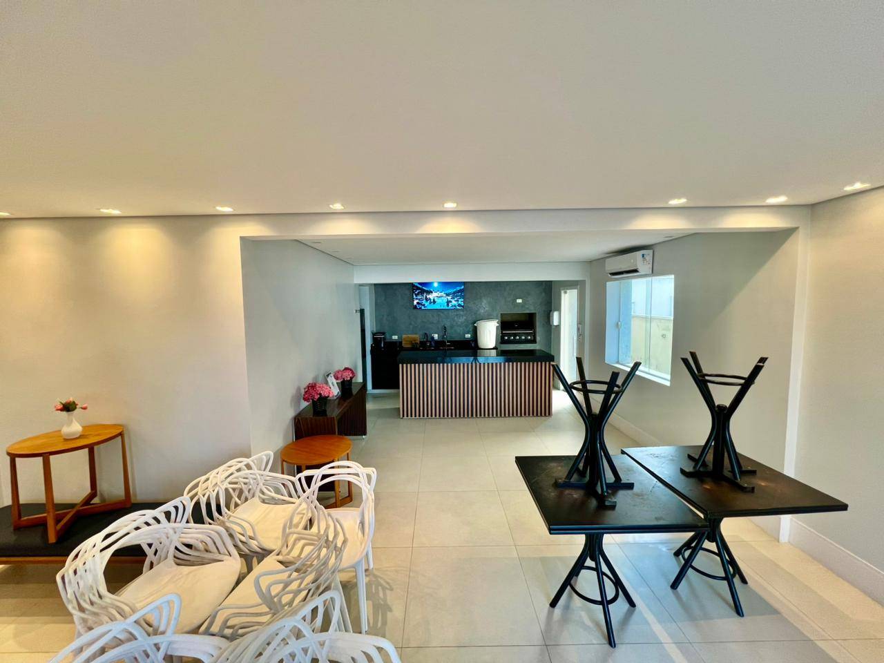 Vista Mar e Conforto | Apto Reformado com 3 Quartos em Pitangueiras em Pitangueiras, Guarujá — foto 29