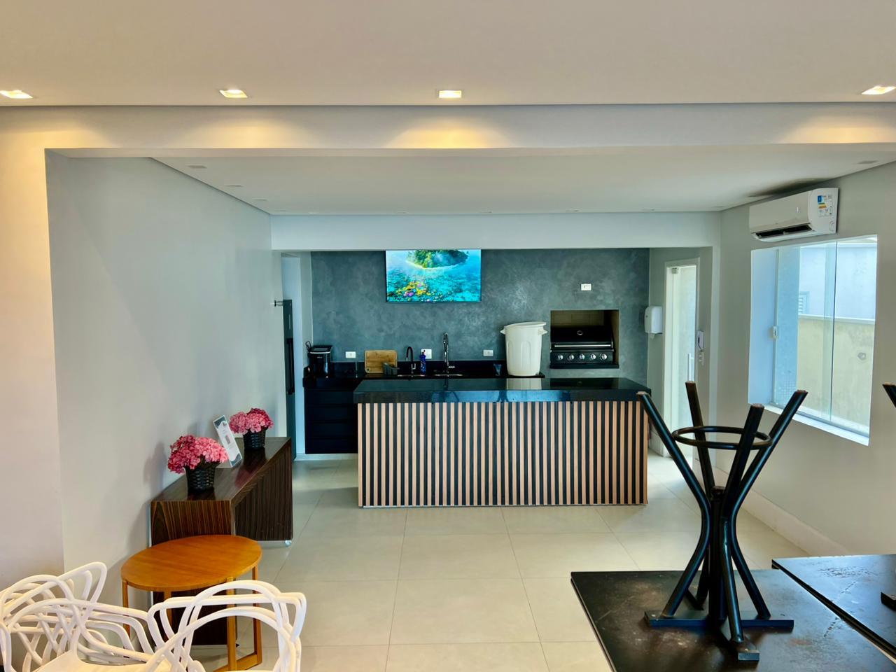 Vista Mar e Conforto | Apto Reformado com 3 Quartos em Pitangueiras em Pitangueiras, Guarujá — foto 33