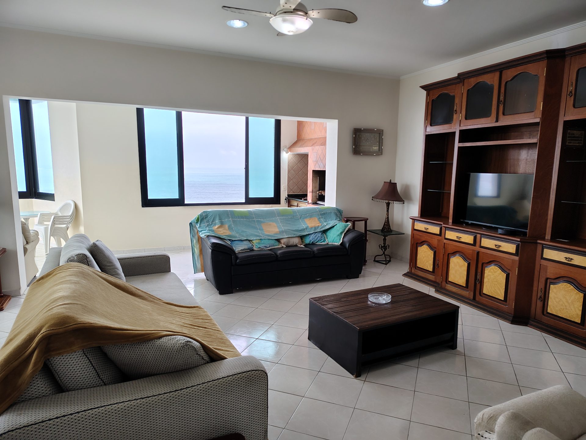 Apartamento de luxo com 4 quartos, frente praia Pitangueiras em Pitangueiras, Guarujá — foto 2