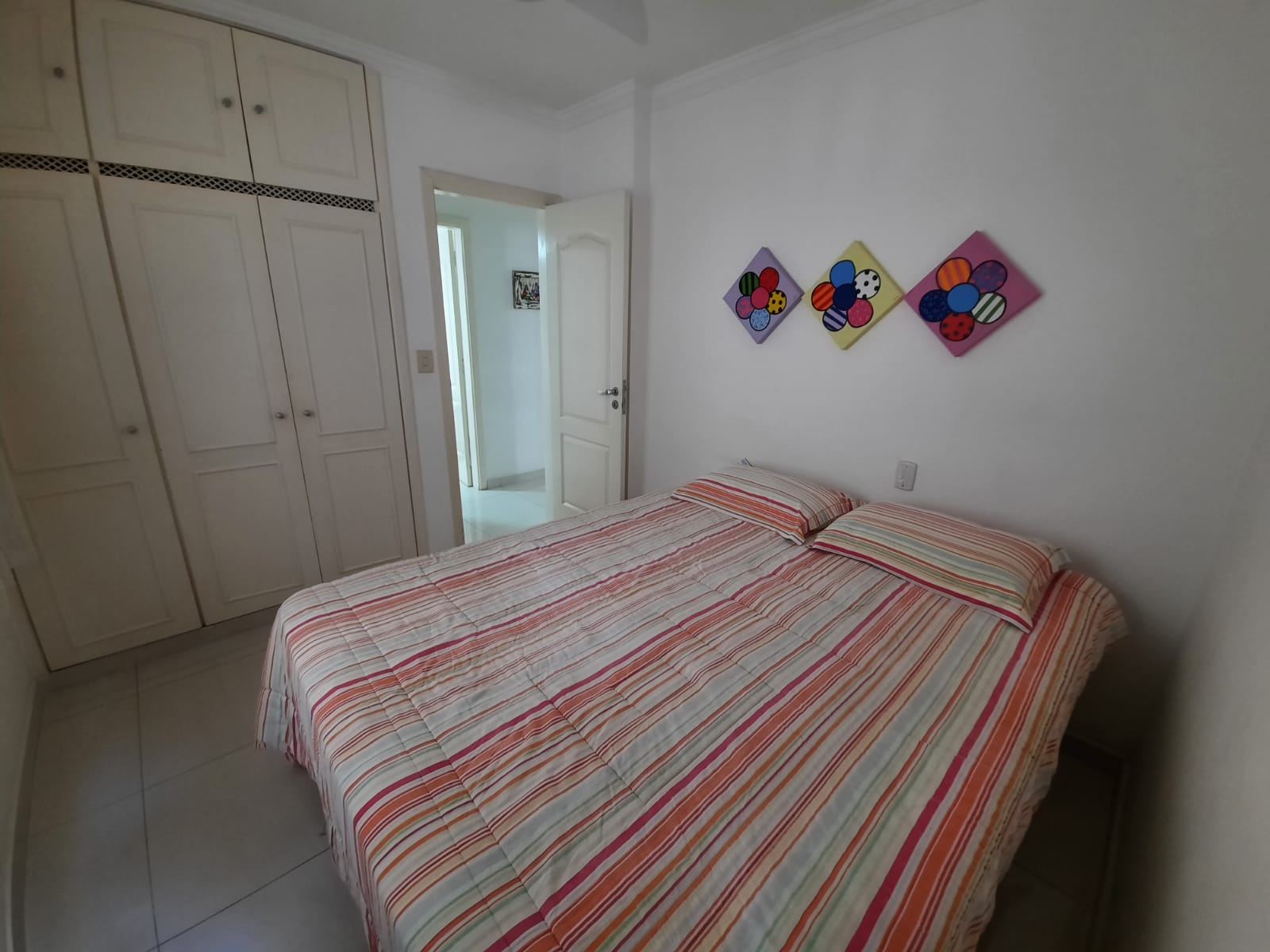 Apto 3 suítes, 600m praia, região da Brunella, 1 vaga. em Enseada, Guarujá — foto 10