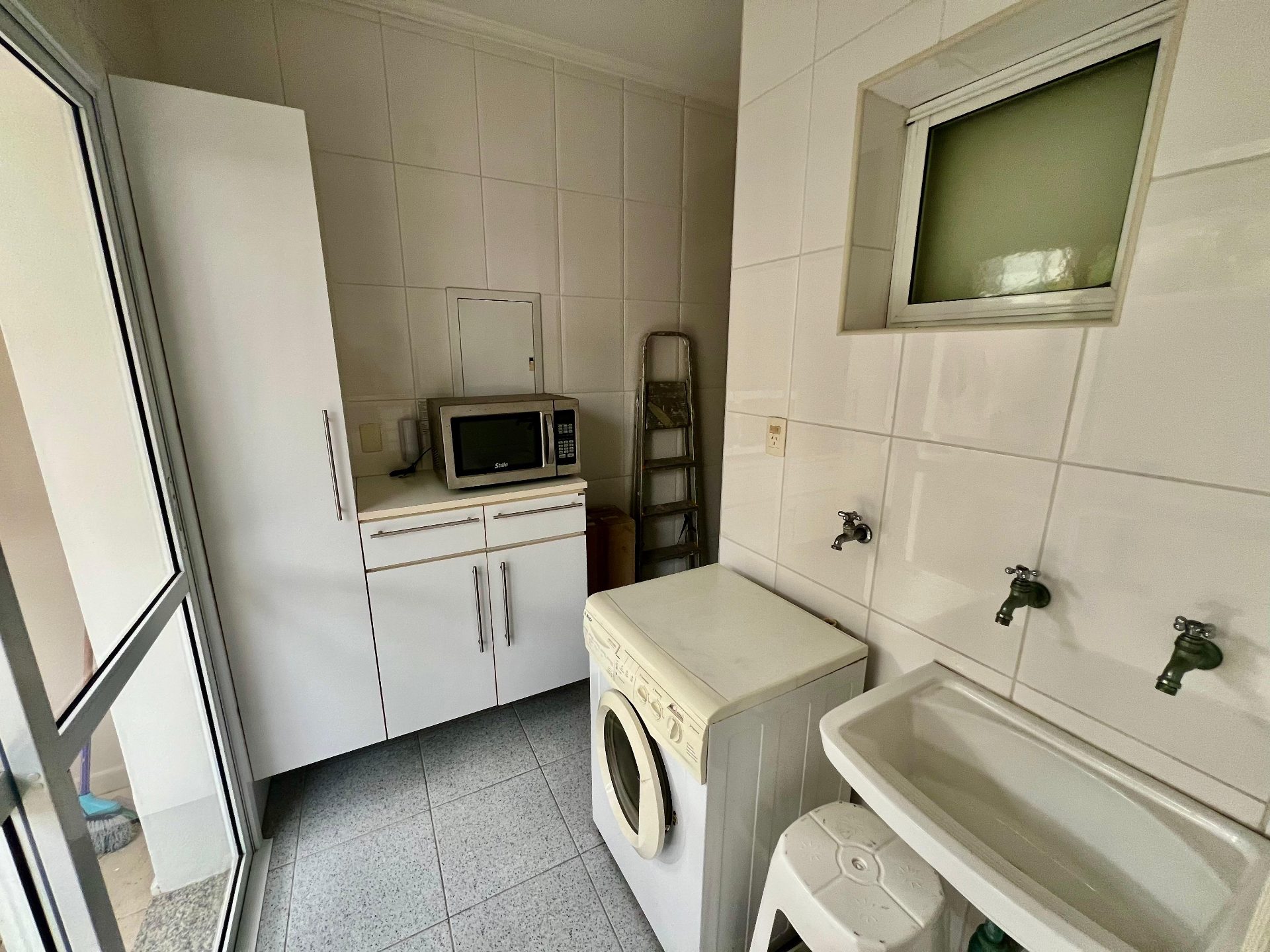 Casa em Condomínio de Alto Padrão | A 40 metros da Praia da Enseada em Enseada, Guarujá — foto 11