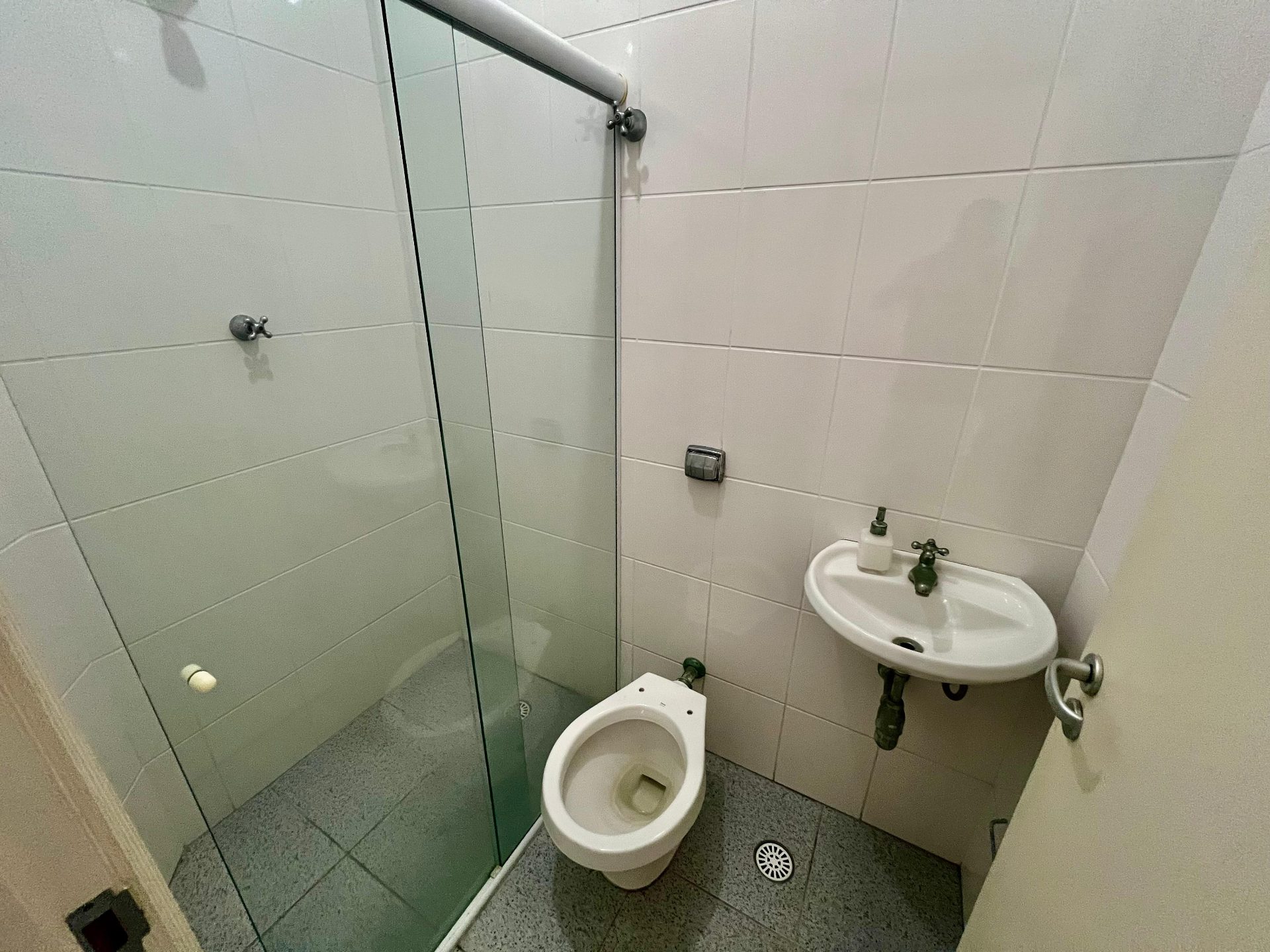 Casa em Condomínio de Alto Padrão | A 40 metros da Praia da Enseada em Enseada, Guarujá — foto 12