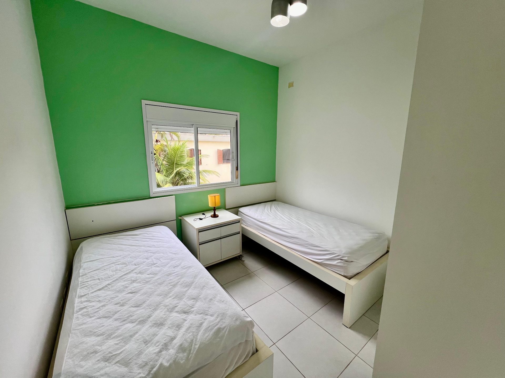 Casa em Condomínio de Alto Padrão | A 40 metros da Praia da Enseada em Enseada, Guarujá — foto 16