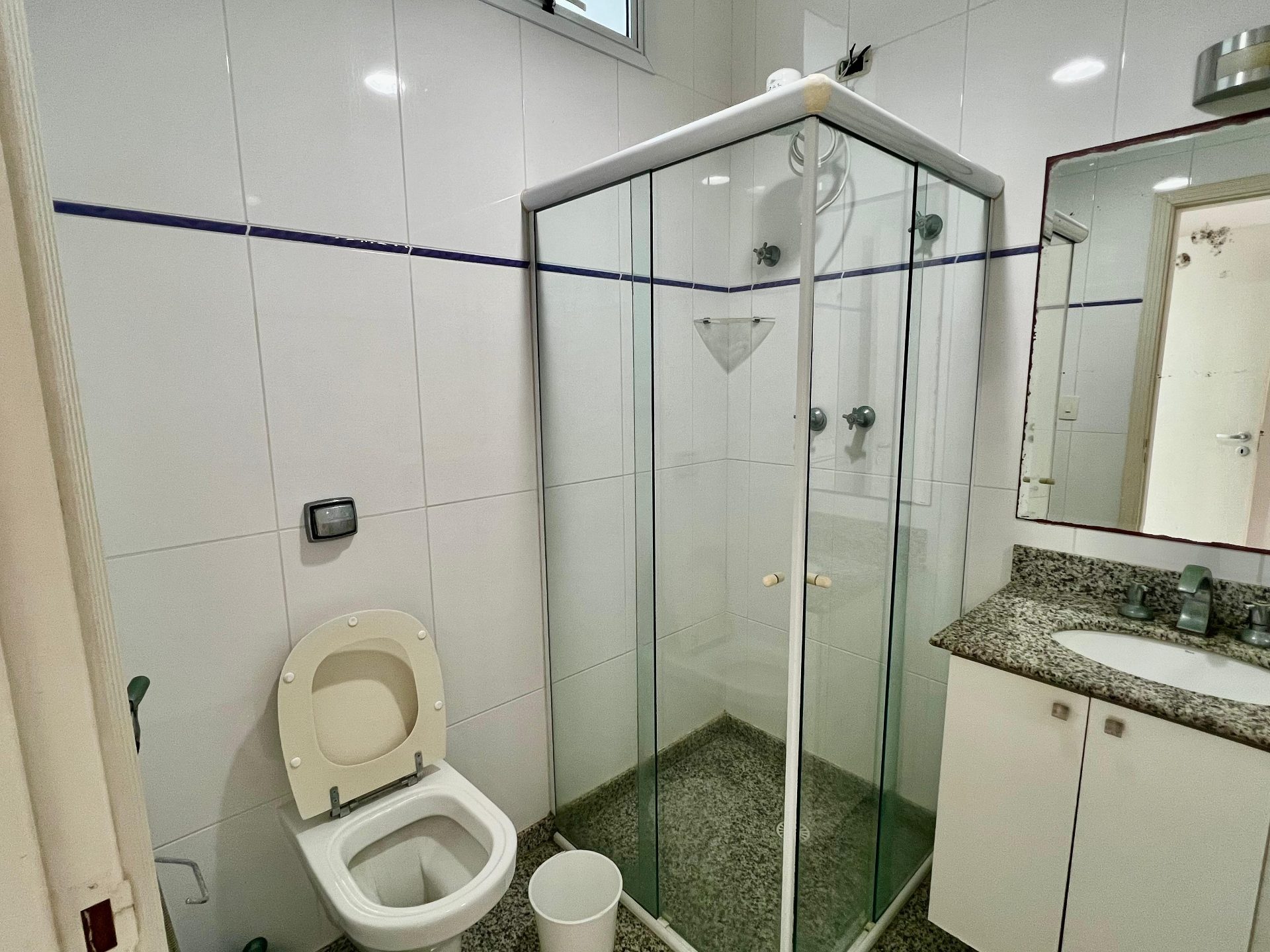 Casa em Condomínio de Alto Padrão | A 40 metros da Praia da Enseada em Enseada, Guarujá — foto 22