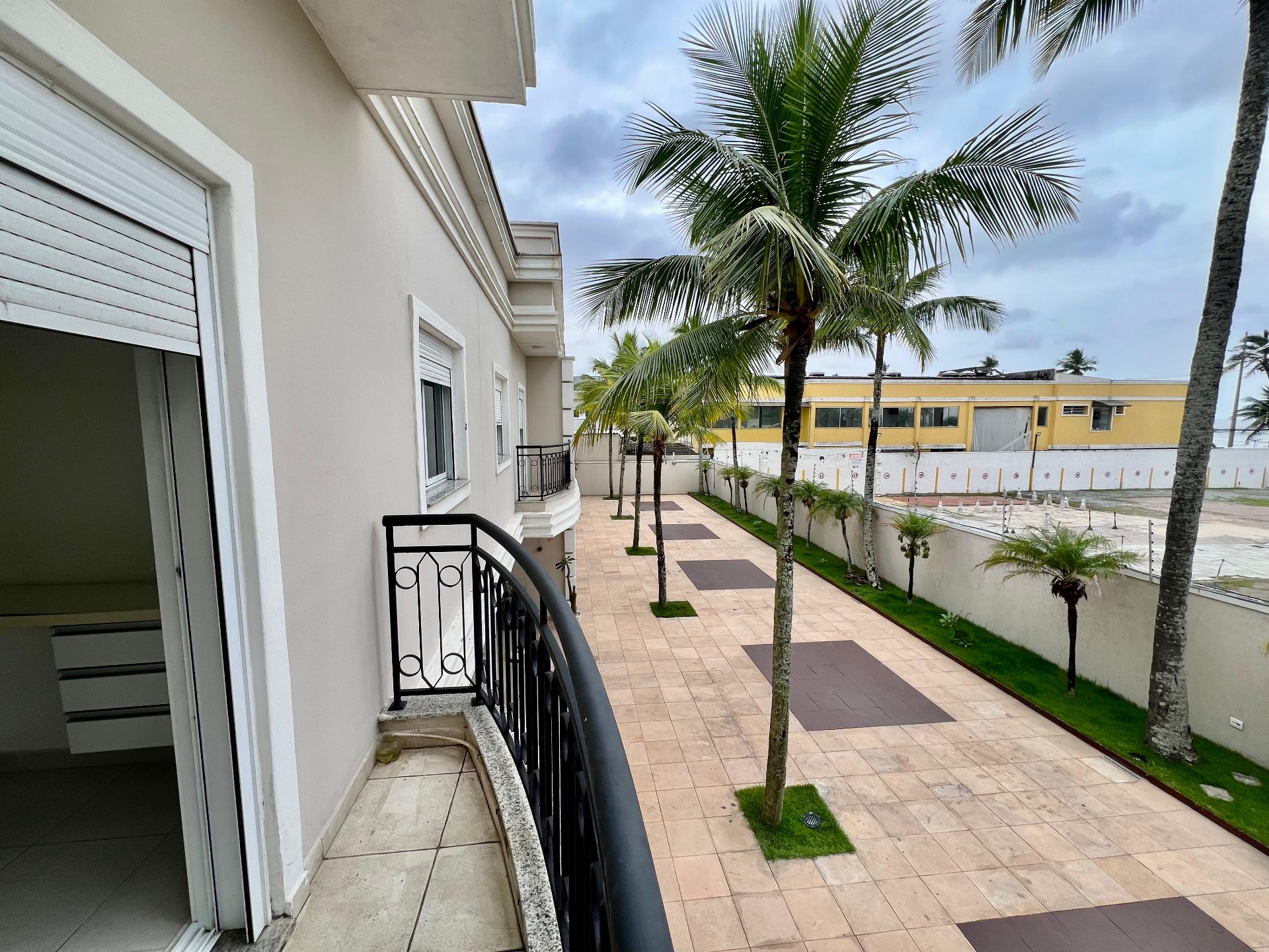 Casa em Condomínio de Alto Padrão | A 40 metros da Praia da Enseada em Enseada, Guarujá — foto 27