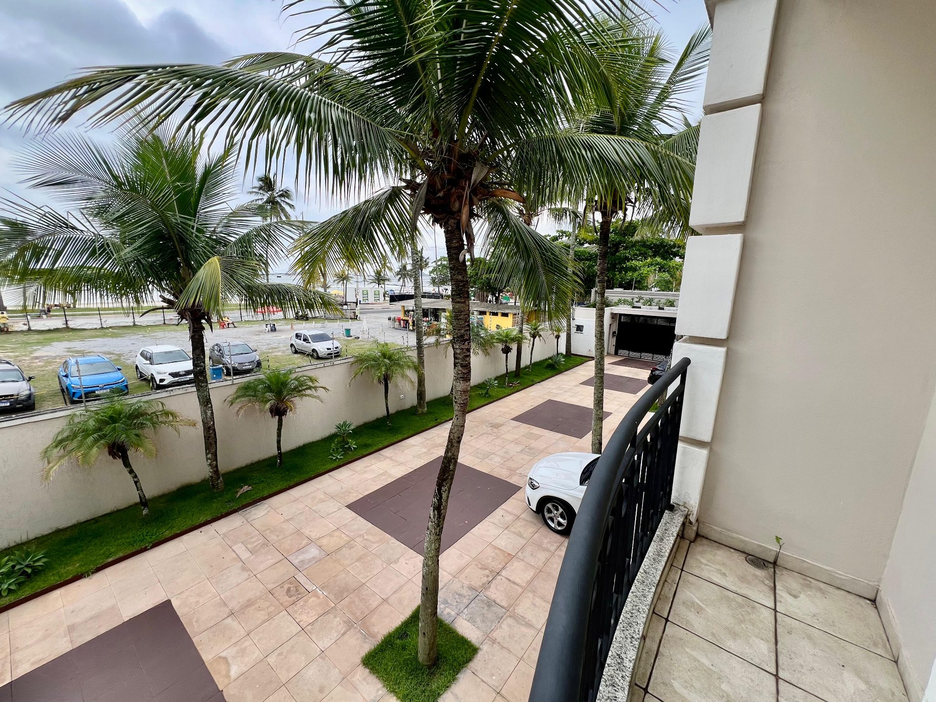Casa em Condomínio de Alto Padrão | A 40 metros da Praia da Enseada em Enseada, Guarujá — foto 28