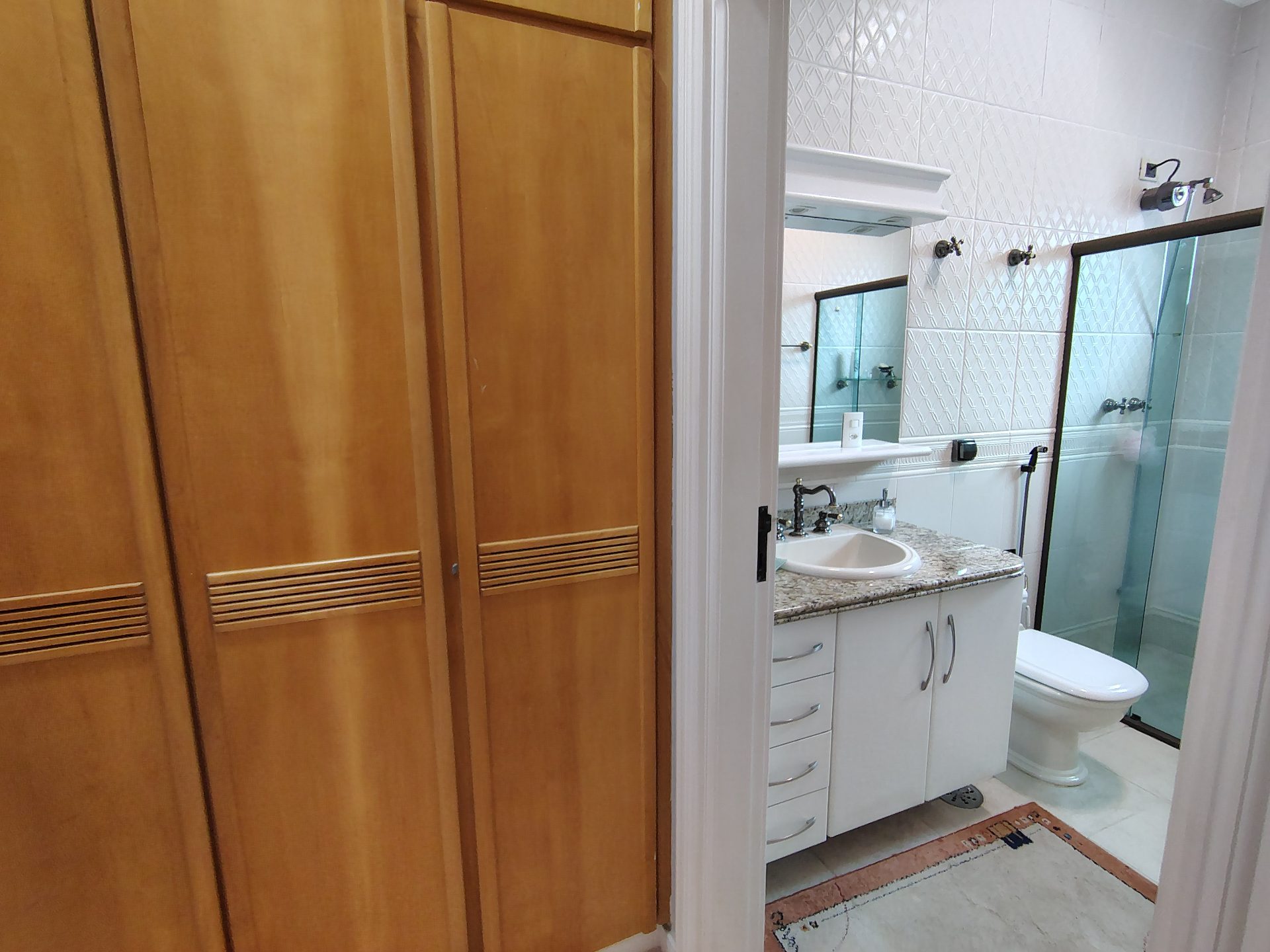 Casa Térrea em Condomínio com Energia Solar, Piscina e Área Gourmet Completa em Enseada, Guarujá — foto 33