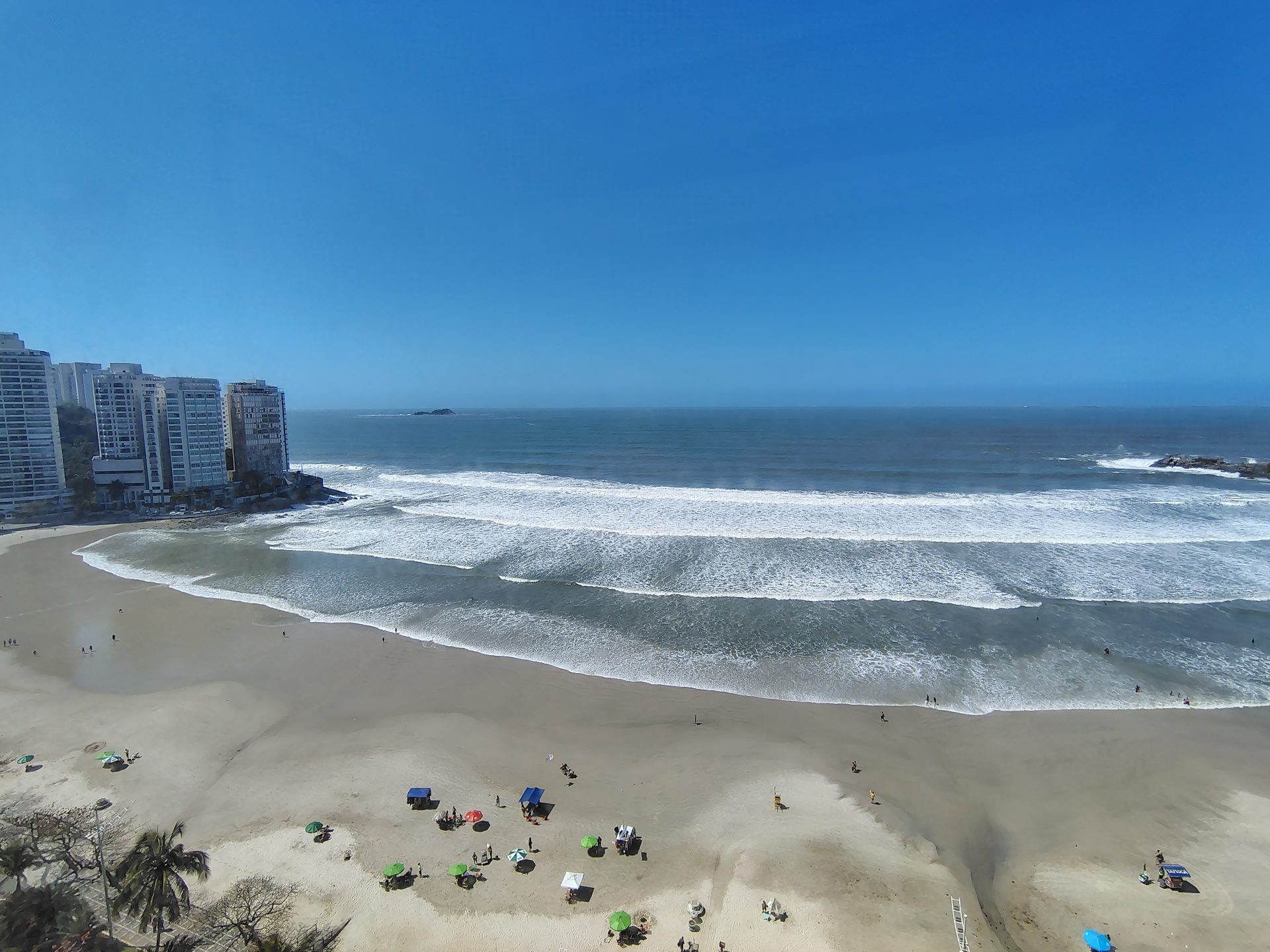 Apto 3 suítes, frente praia Pitangueiras, 1 vaga em Pitangueiras, Guarujá — foto 9