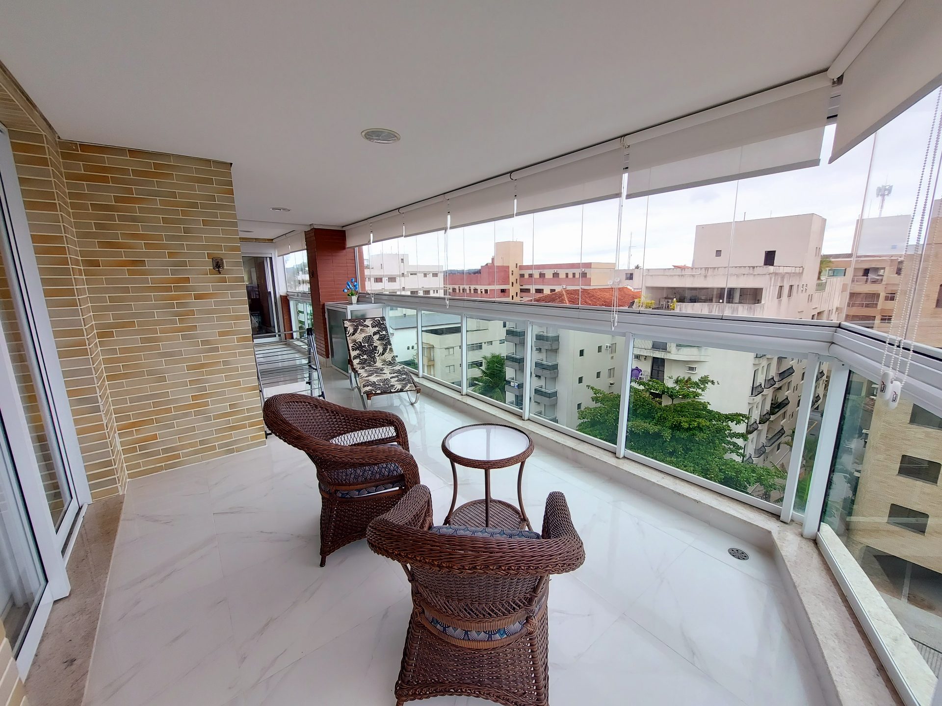 Apartamento de Alto Padrão com 4 Dormitórios, 2 Suítes e Varanda Gourmet a 250m da Praia em Enseada, Guarujá — foto 11