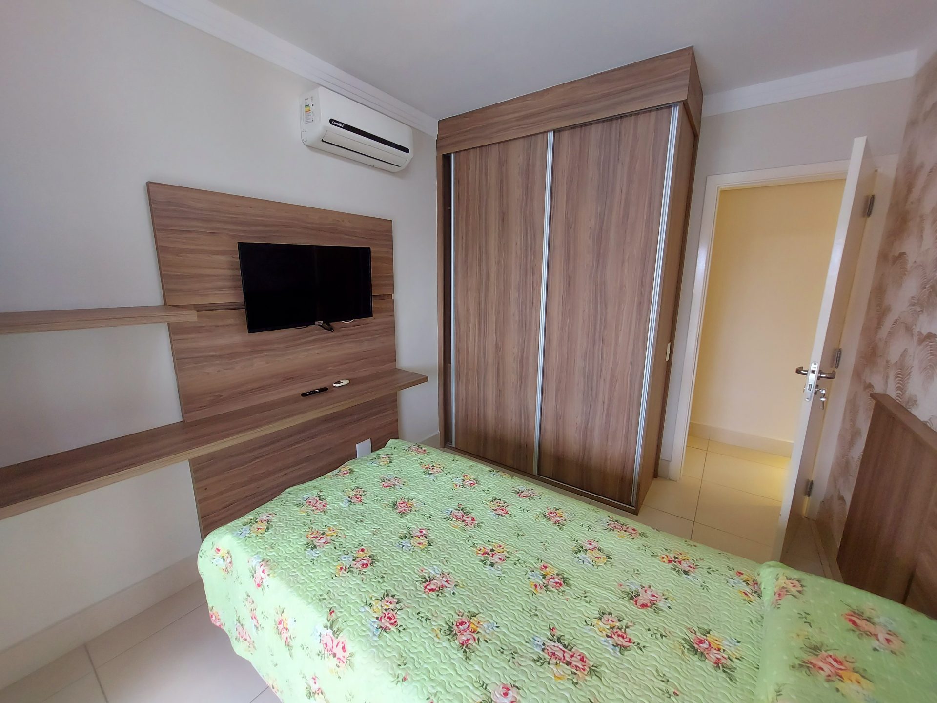 Apartamento de Alto Padrão com 4 Dormitórios, 2 Suítes e Varanda Gourmet a 250m da Praia em Enseada, Guarujá — foto 20