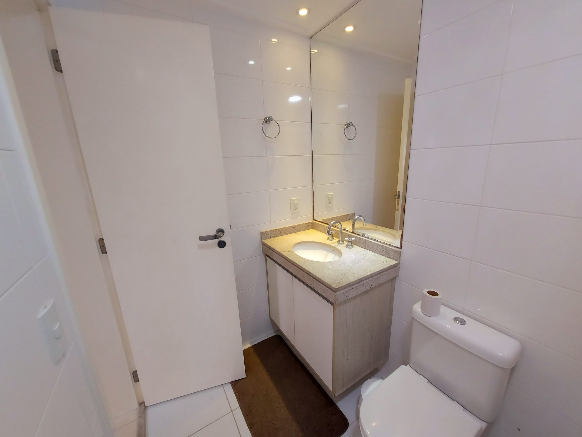 Apartamento de Alto Padrão com 4 Dormitórios, 2 Suítes e Varanda Gourmet a 250m da Praia em Enseada, Guarujá — foto 24