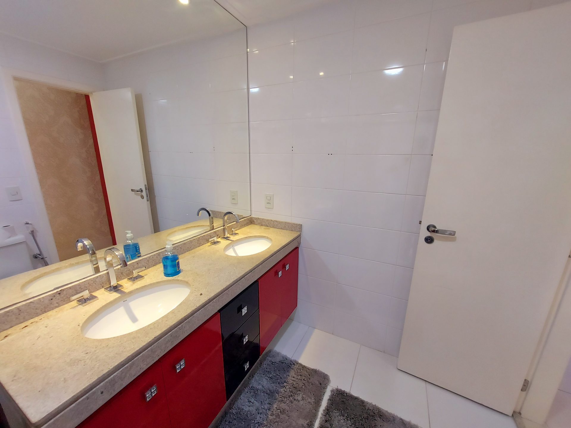 Apartamento de Alto Padrão com 4 Dormitórios, 2 Suítes e Varanda Gourmet a 250m da Praia em Enseada, Guarujá — foto 19