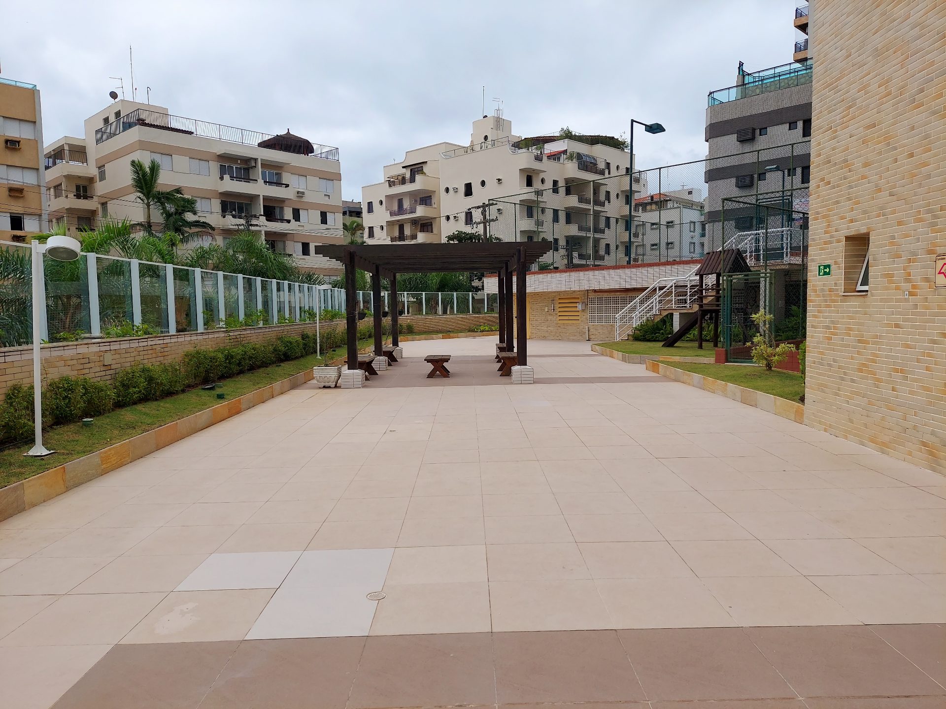 Apartamento de Alto Padrão com 4 Dormitórios, 2 Suítes e Varanda Gourmet a 250m da Praia em Enseada, Guarujá — foto 30