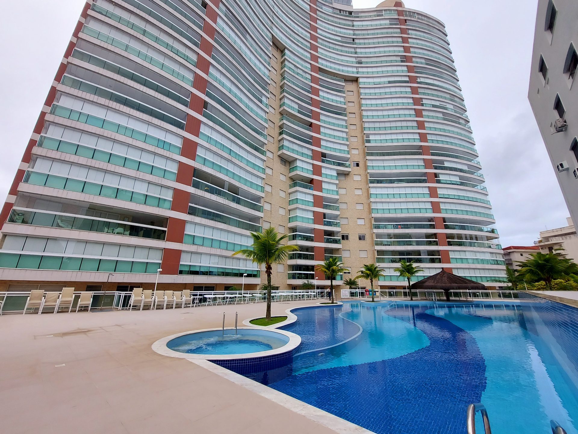 Apartamento de Alto Padrão com 4 Dormitórios, 2 Suítes e Varanda Gourmet a 250m da Praia em Enseada, Guarujá — foto 37