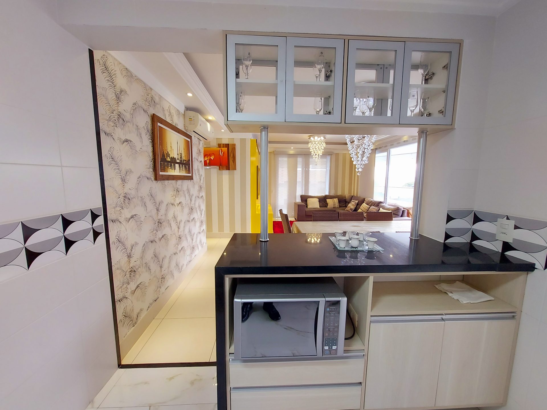 Apartamento de Alto Padrão com 4 Dormitórios, 2 Suítes e Varanda Gourmet a 250m da Praia em Enseada, Guarujá — foto 5