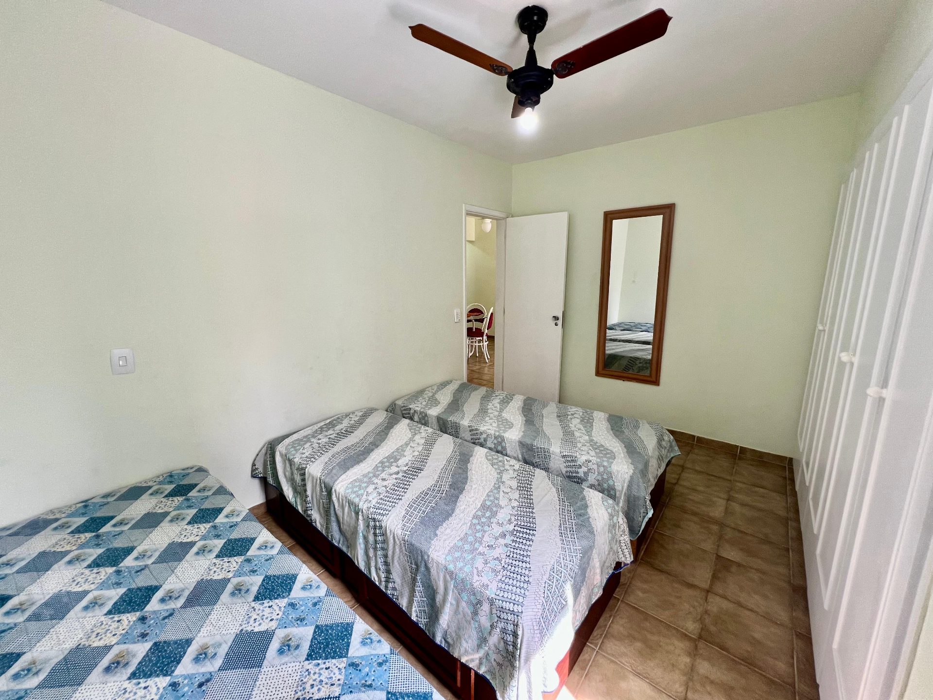 Apto à venda na Praia da Enseada, uma oportunidade que combina localização privilegiada, conforto e praticidade para morar ou investir. em Enseada, Guarujá — foto 12