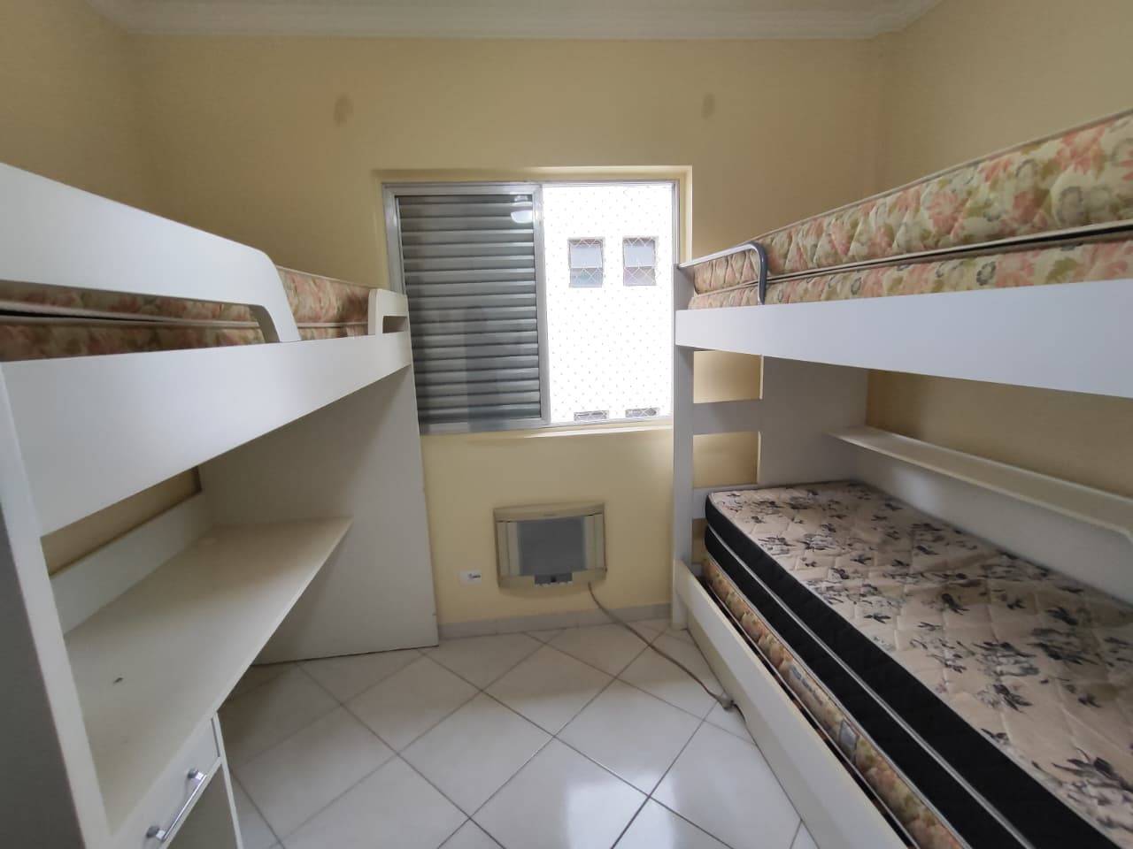 Apto (lado praia), 3 quartos, 200m praia, 1 vaga, Enseada em Enseada, Guarujá — foto 9