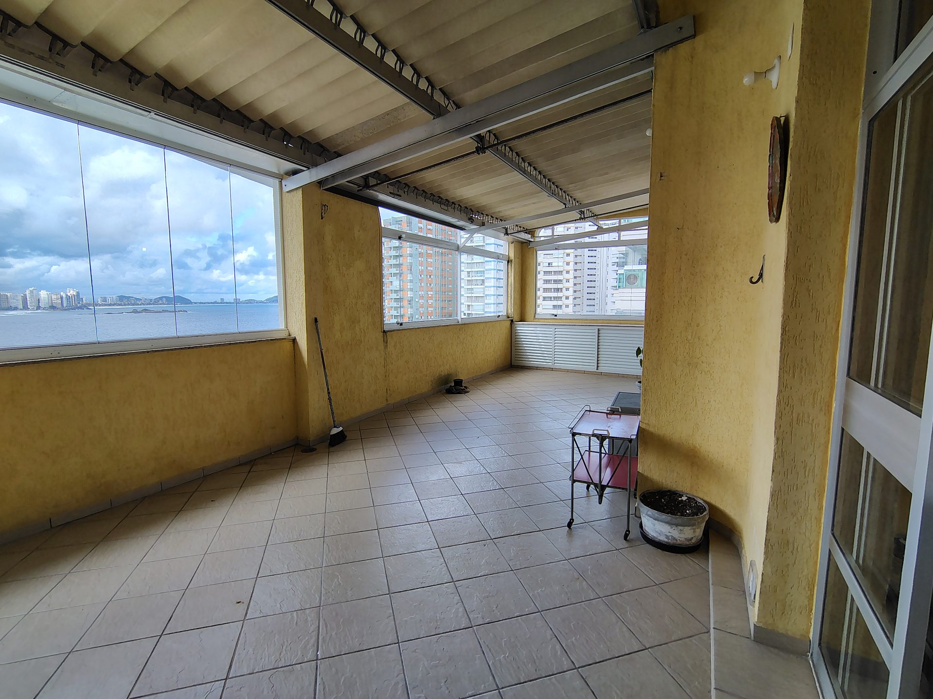 Apto vista mar, 2 suítes, 2 vagas, Astúrias em Vila Luis Antônio, Guarujá — foto 4