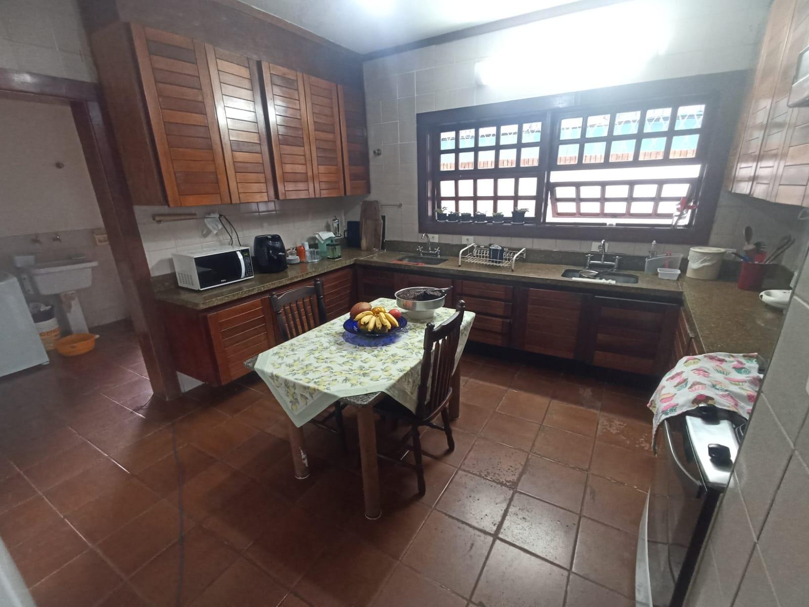 Casa com 4 quartos, Balneário Praia do Pernambuco, Guarujá em Balneário Praia do Pernambuco, Guarujá — foto 26