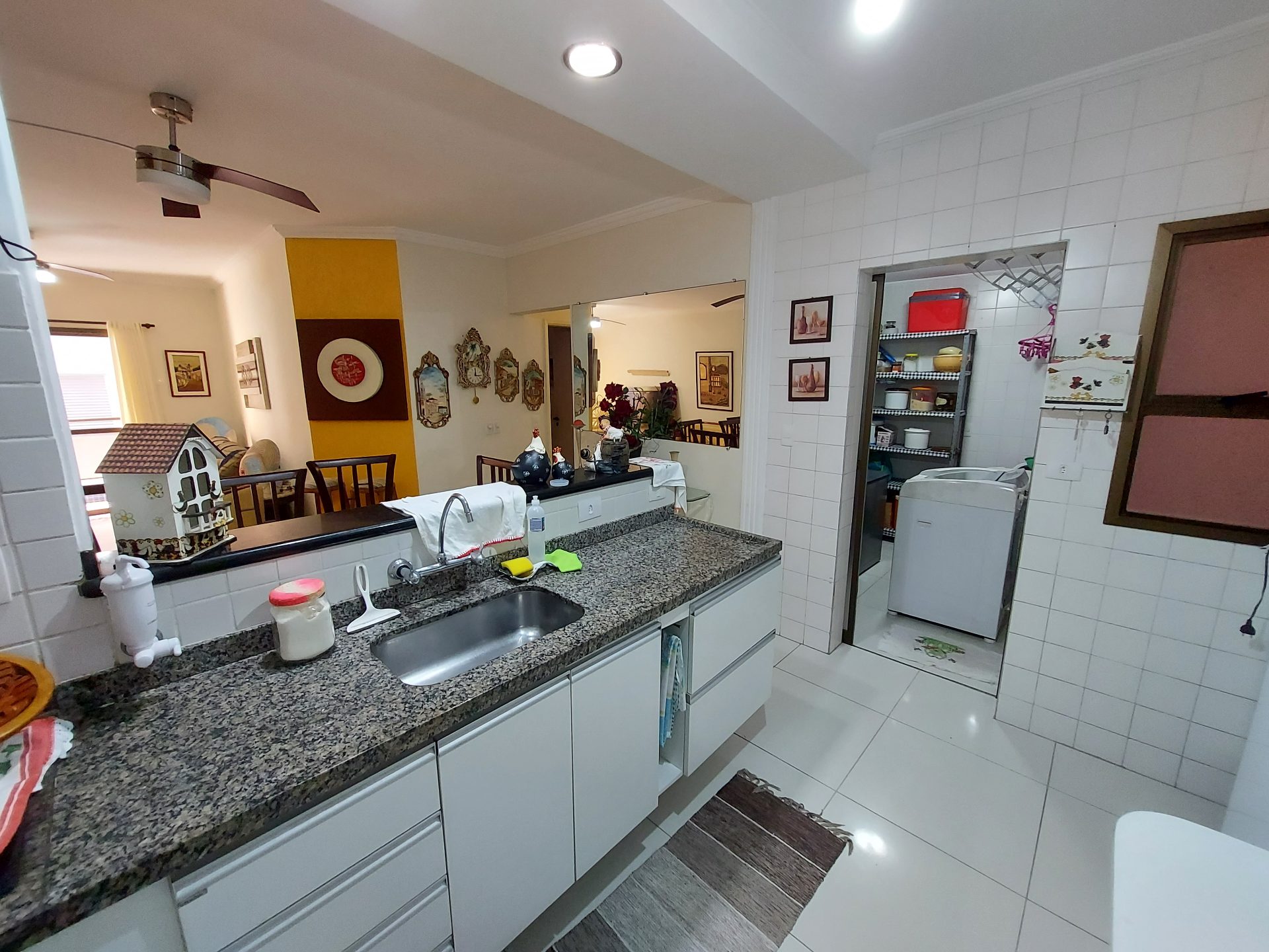 Apto localizado na região dos restaurantes, 300m da praia da Enseada em Loteamento João Batista Julião, Guarujá — foto 17