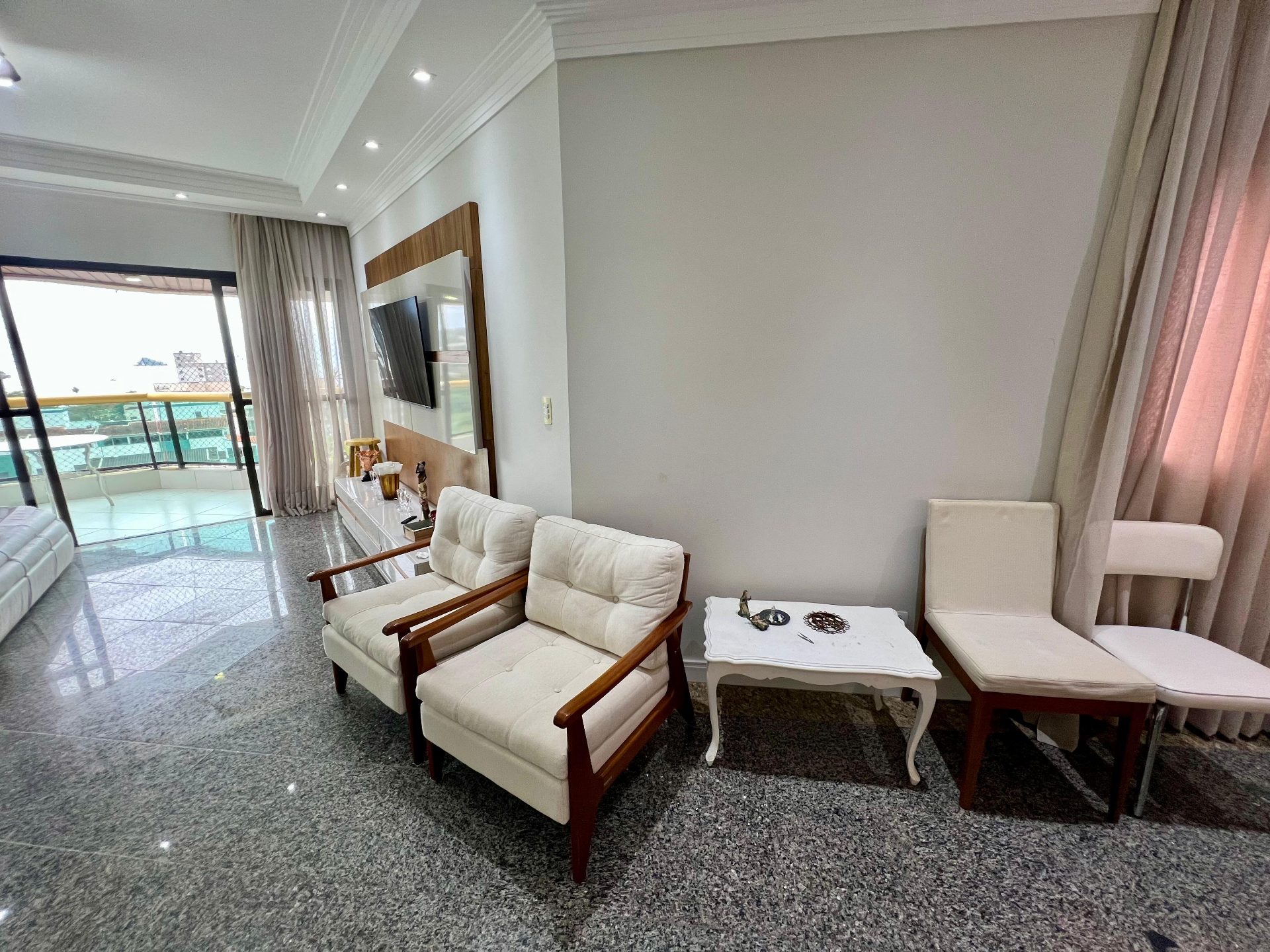 Apartamento Reformado com Vista Panorâmica para o Mar, 3 Dormitórios e 2 Vagas na Praia da Enseada em Loteamento João Batista Julião, Guarujá — foto 6