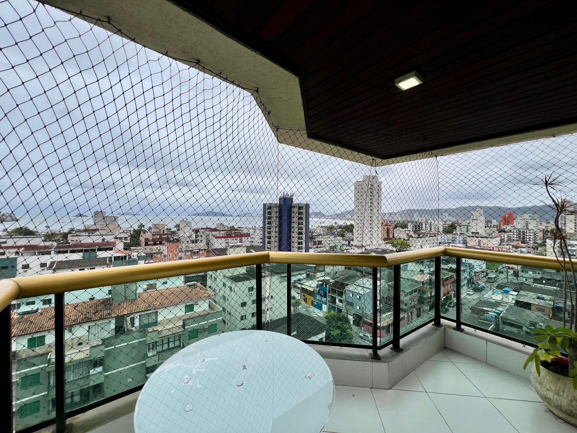 Apartamento Reformado com Vista Panorâmica para o Mar, 3 Dormitórios e 2 Vagas na Praia da Enseada em Loteamento João Batista Julião, Guarujá — foto 14