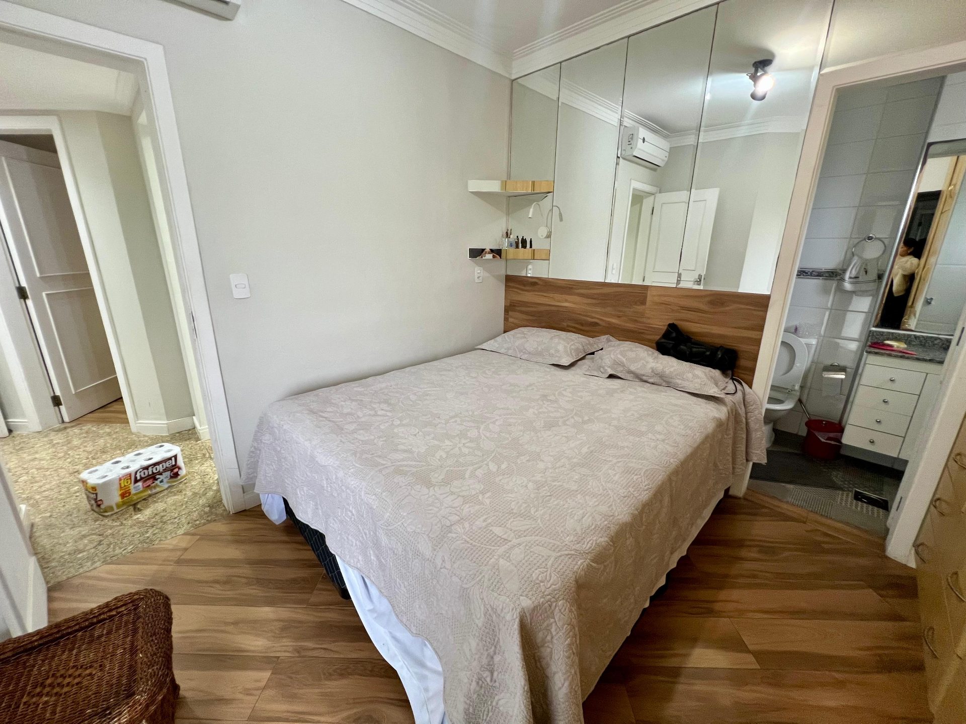 Apartamento Reformado com Vista Panorâmica para o Mar, 3 Dormitórios e 2 Vagas na Praia da Enseada em Loteamento João Batista Julião, Guarujá — foto 35