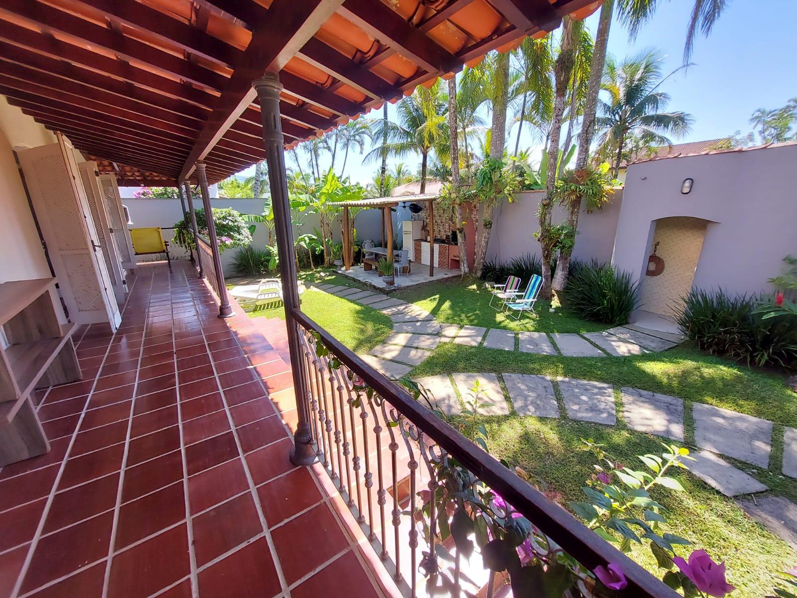 Casa dos Sonhos com 4 Dormitórios, Suítes, Jardim e Espaço Gourmet em Balneário Praia do Pernambuco, Guarujá — foto 5