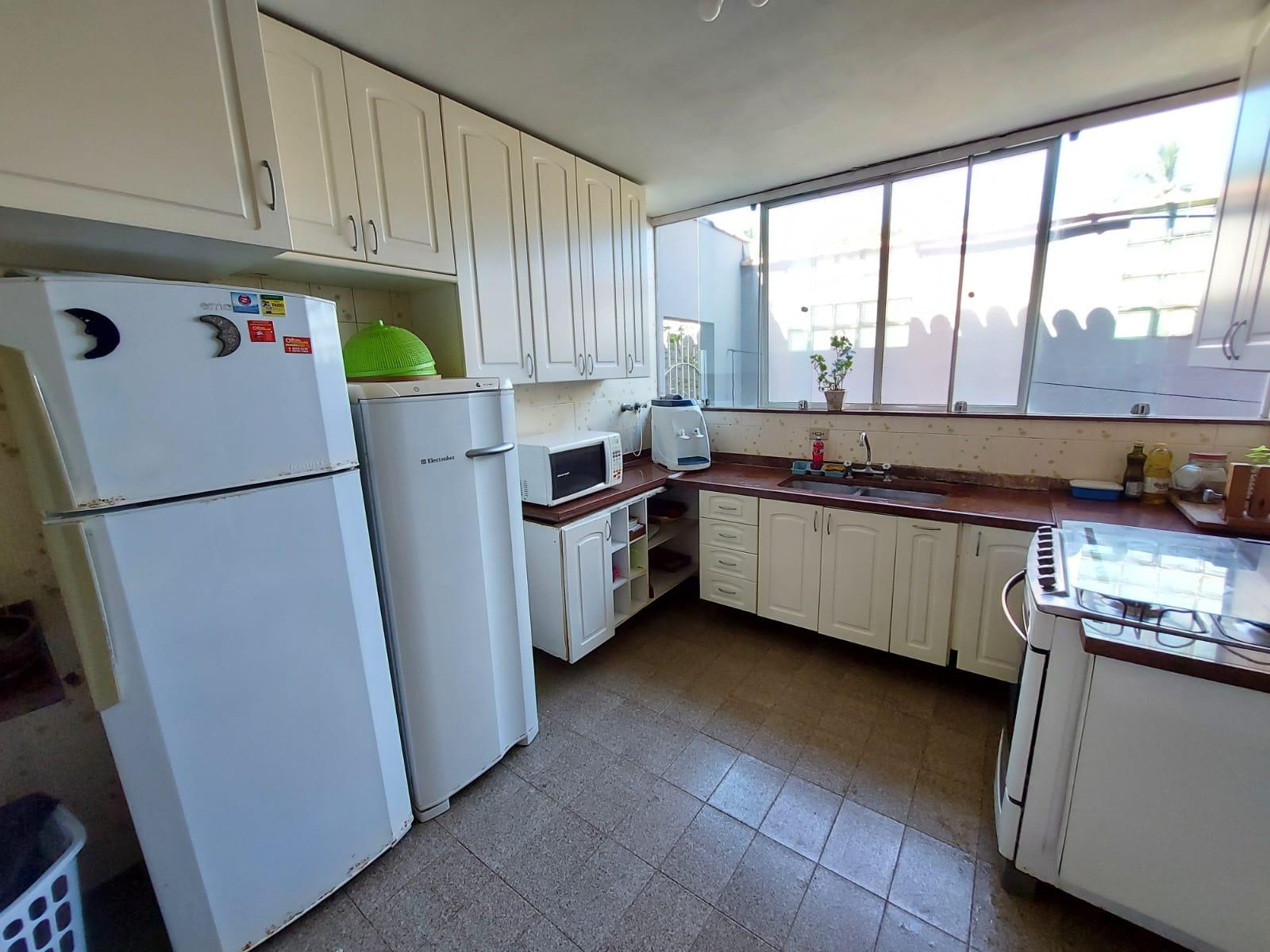 Casa dos Sonhos com 4 Dormitórios, Suítes, Jardim e Espaço Gourmet em Balneário Praia do Pernambuco, Guarujá — foto 35