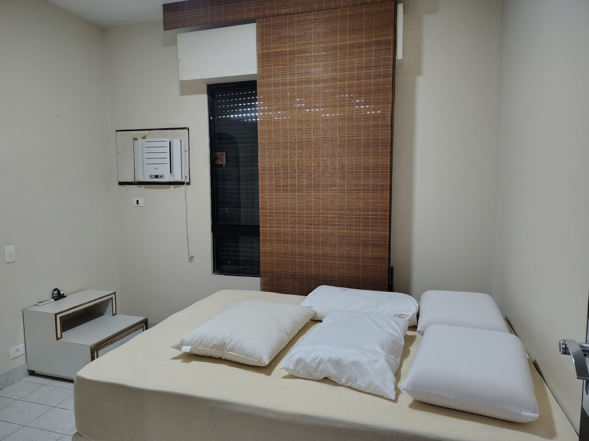 Apto frente praia Pitangueiras, 4 quartos, sacada, 1 vaga em Pitangueiras, Guarujá — foto 18
