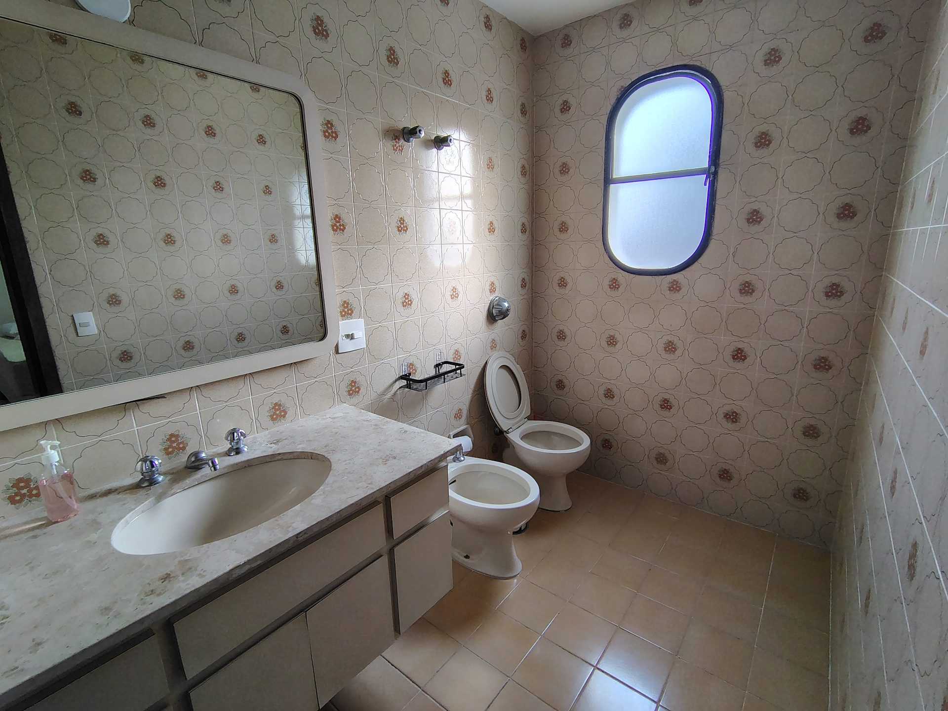 Apto frente praia Pitangueiras, 4 quartos, sacada, 1 vaga em Pitangueiras, Guarujá — foto 21