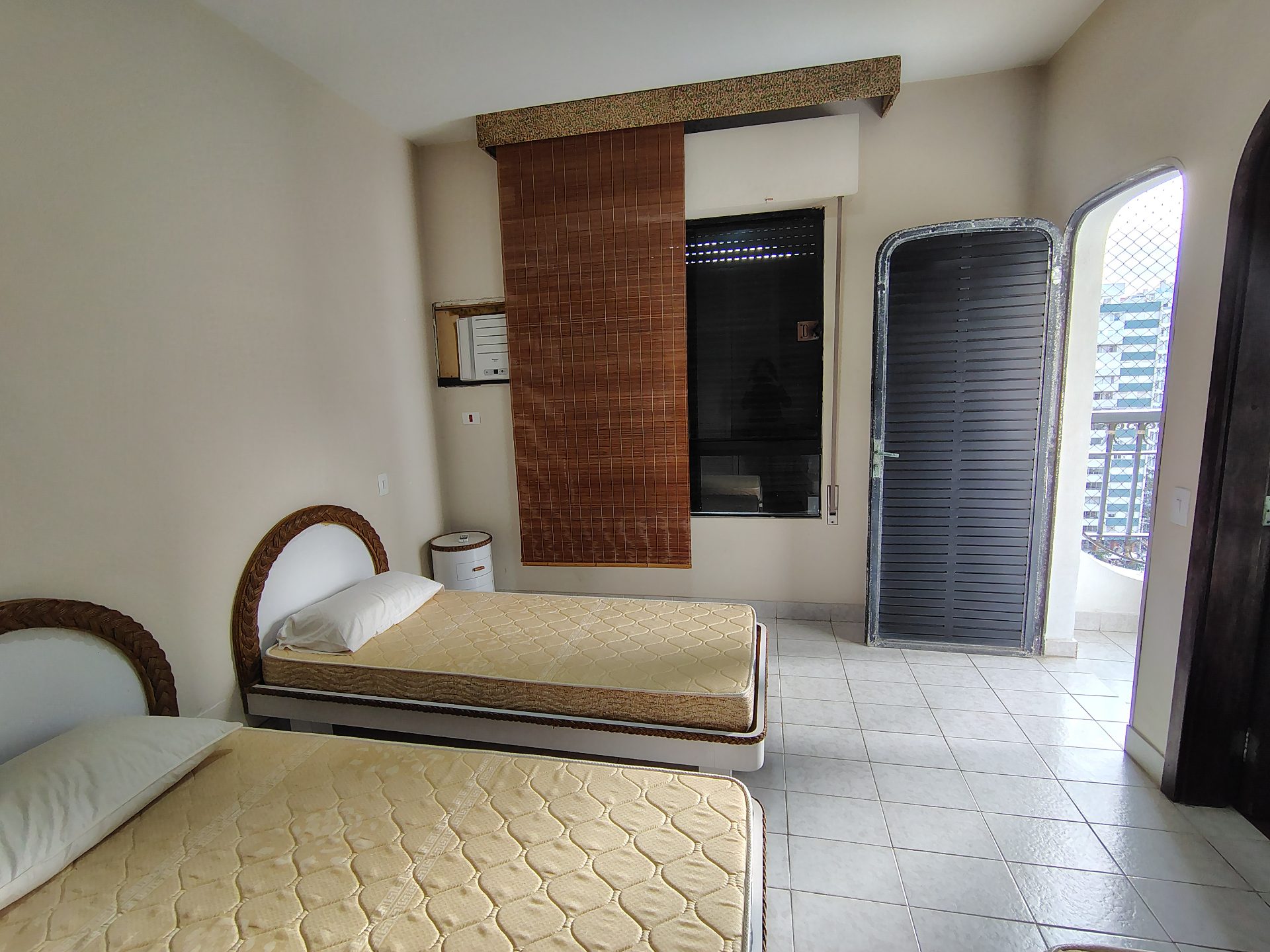 Apto frente praia Pitangueiras, 4 quartos, sacada, 1 vaga em Pitangueiras, Guarujá — foto 23