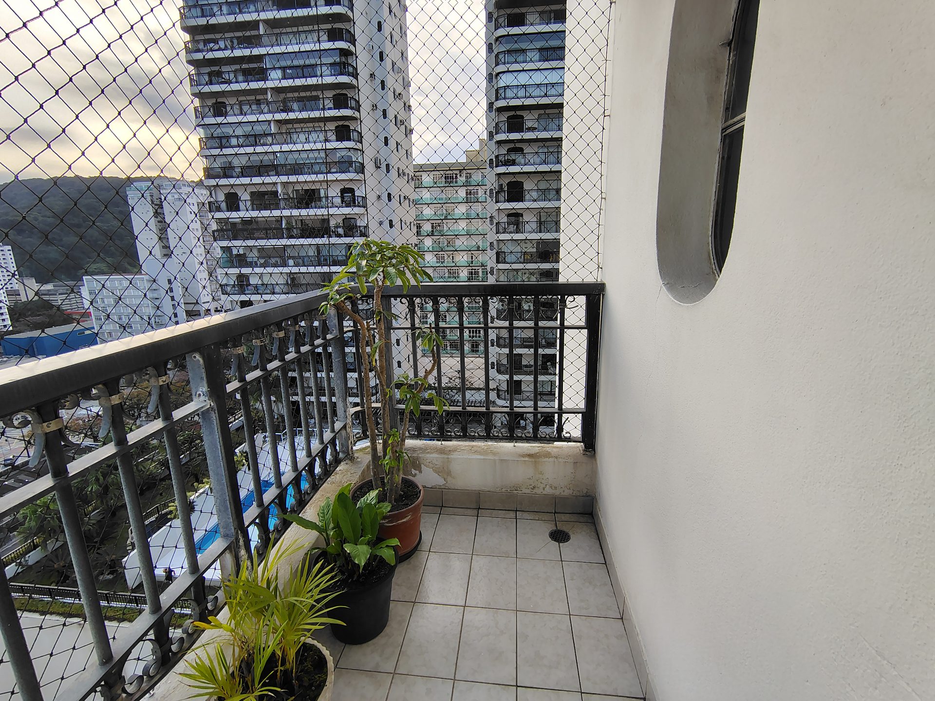 Apto frente praia Pitangueiras, 4 quartos, sacada, 1 vaga em Pitangueiras, Guarujá — foto 25