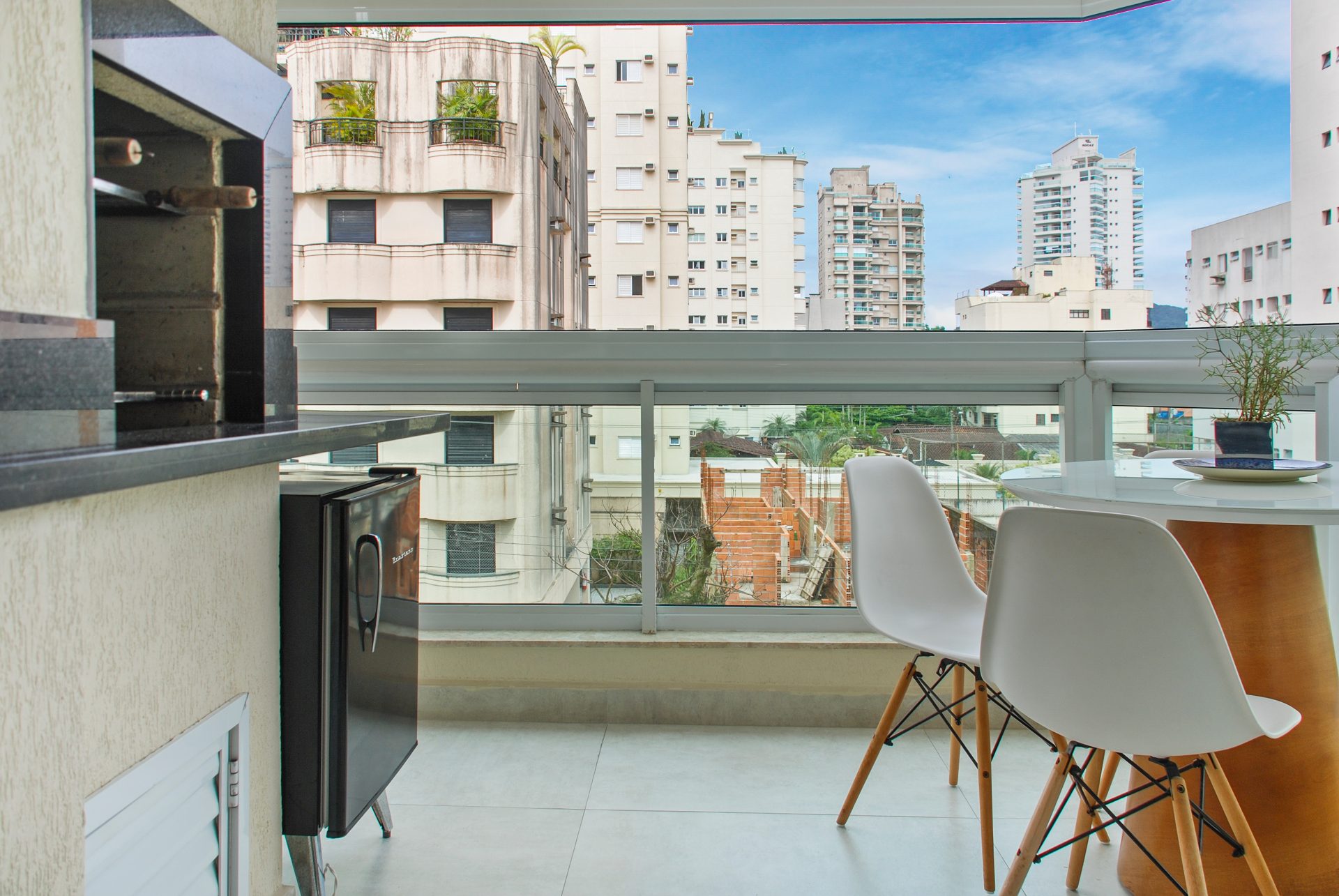 Apto 4 suítes, terraço gourmet, lazer, 2 vagas, Enseada em Enseada, Guarujá — foto 3